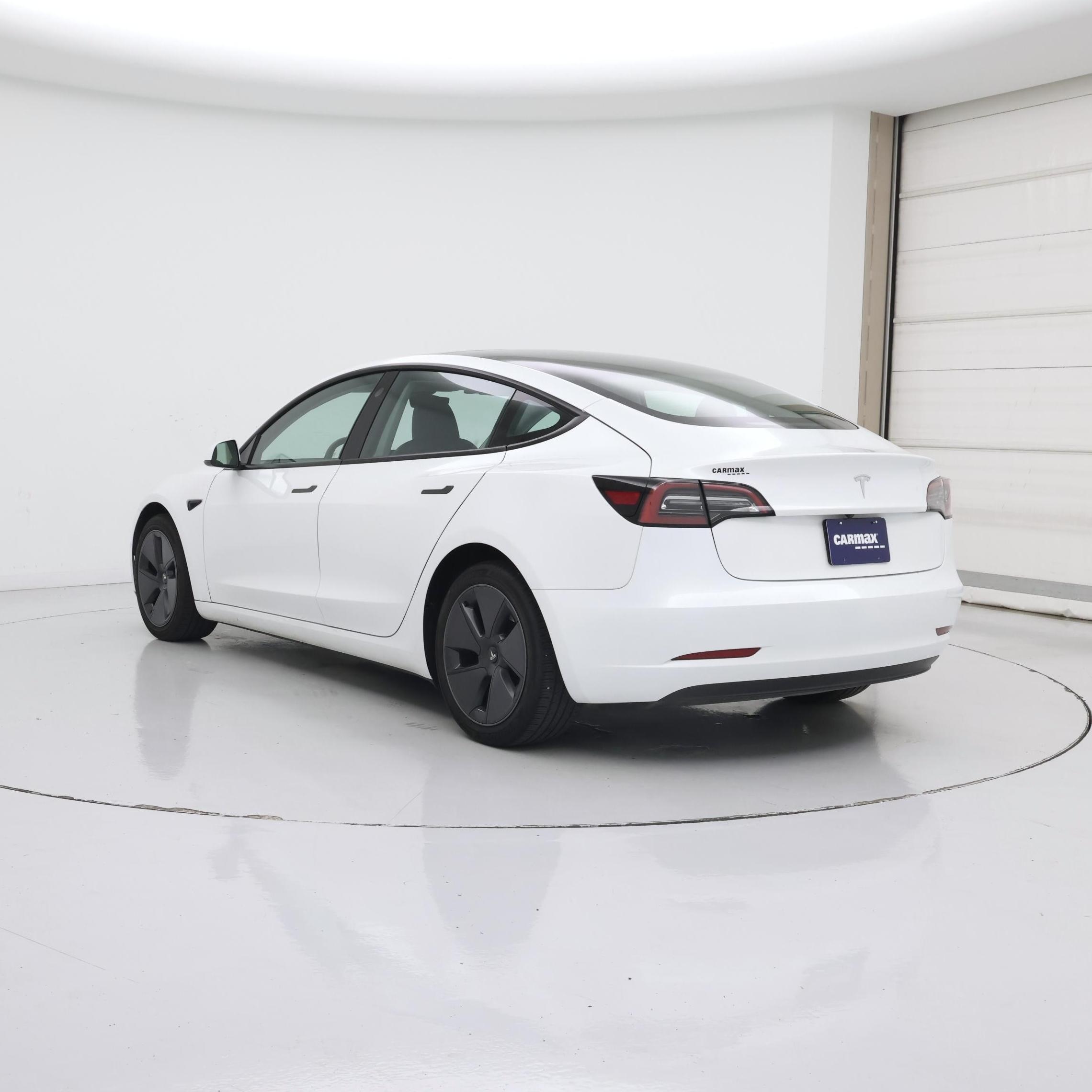 Thumbnail: 2023 Tesla Model 3 - 2