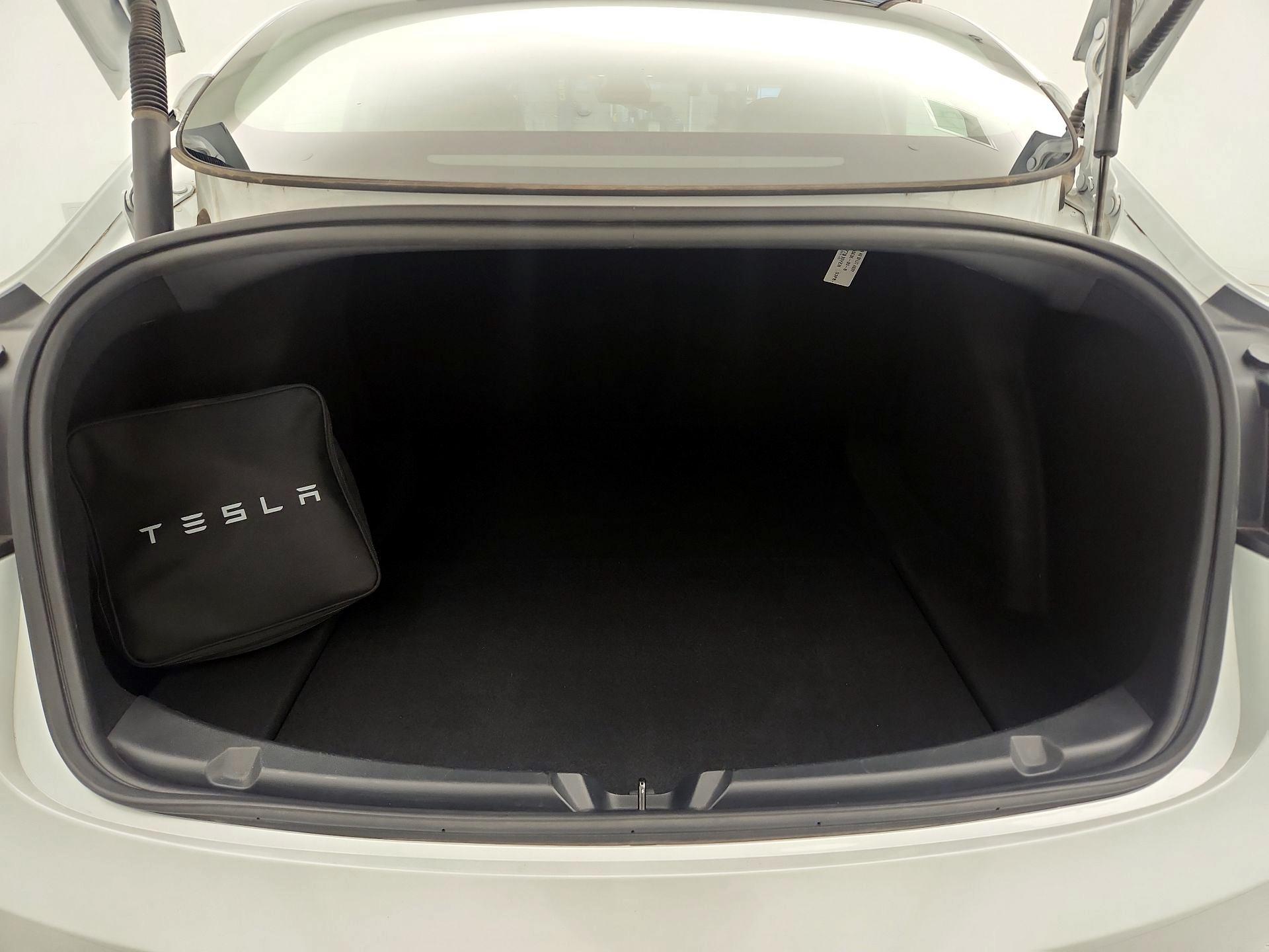 Thumbnail: 2023 Tesla Model 3 - 20