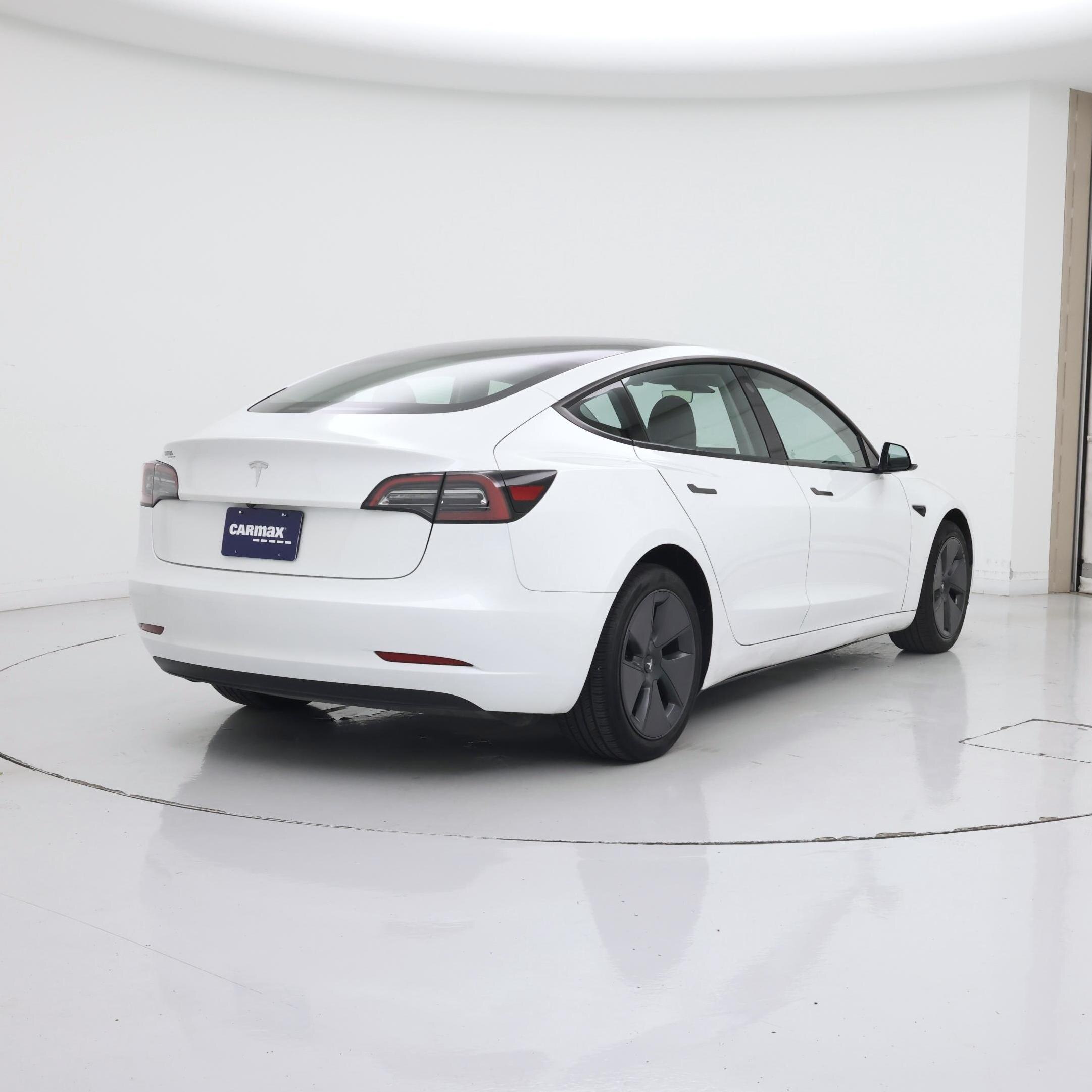 Thumbnail: 2023 Tesla Model 3 - 8