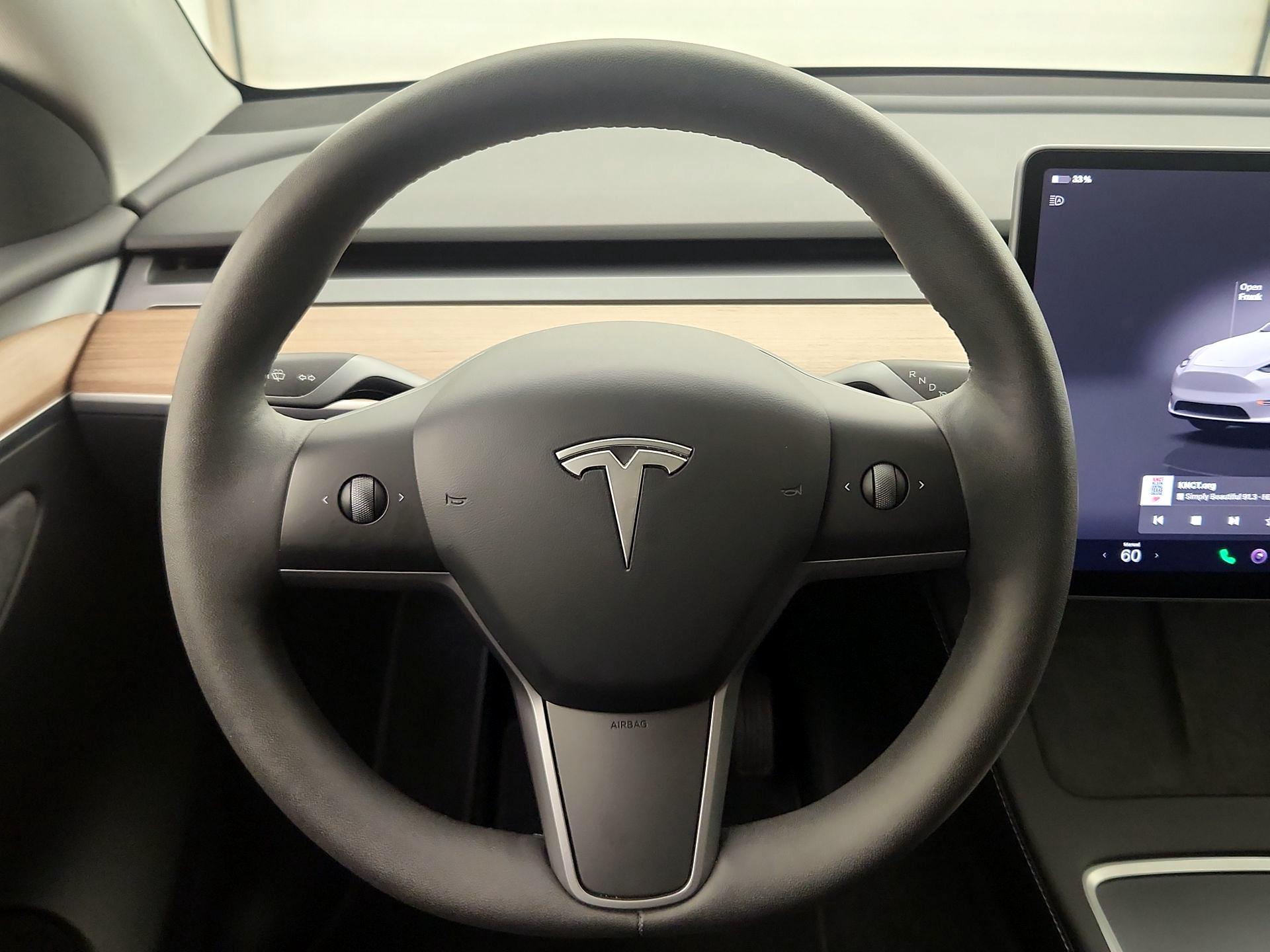 Thumbnail: 2023 Tesla Model Y - 10