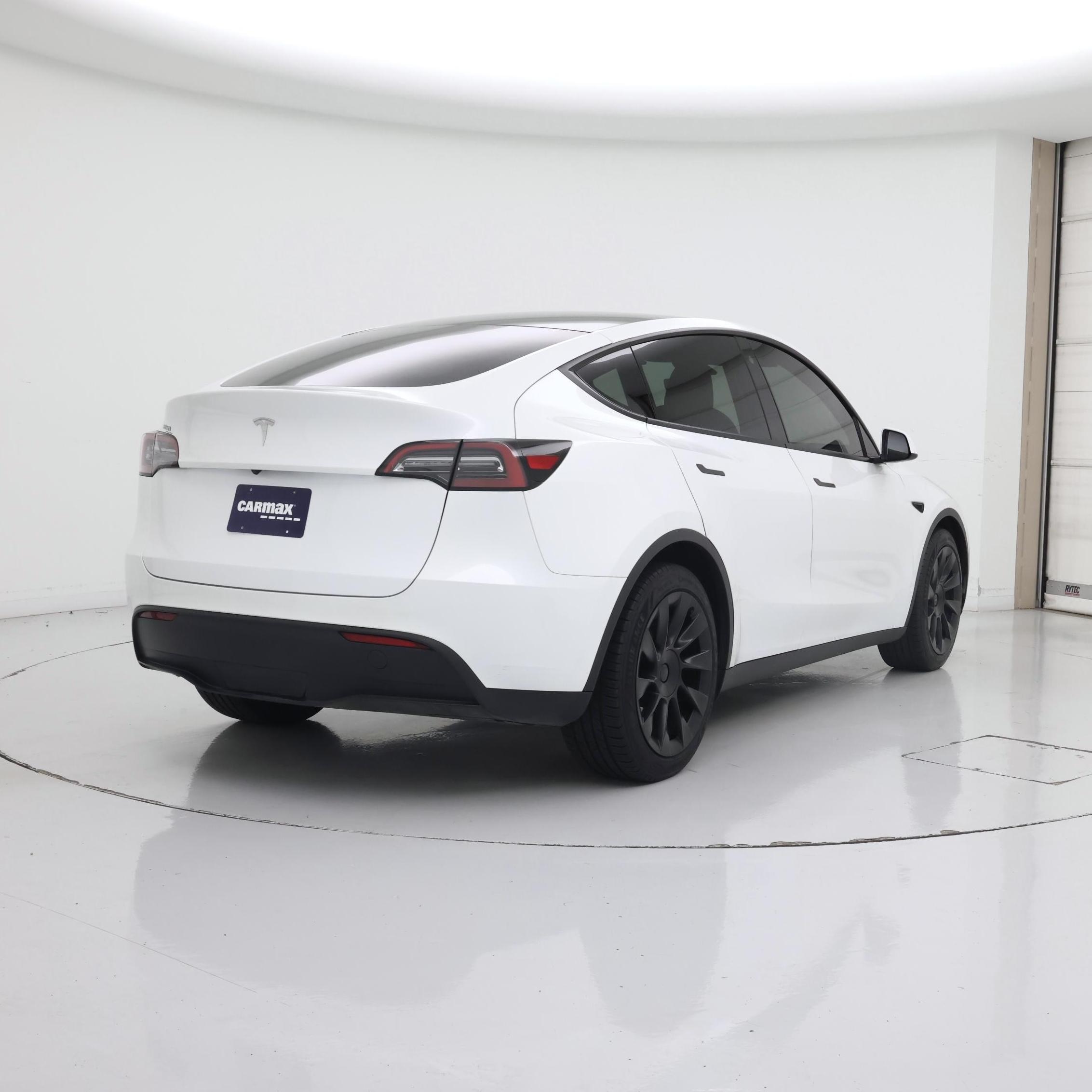 Thumbnail: 2023 Tesla Model Y - 8