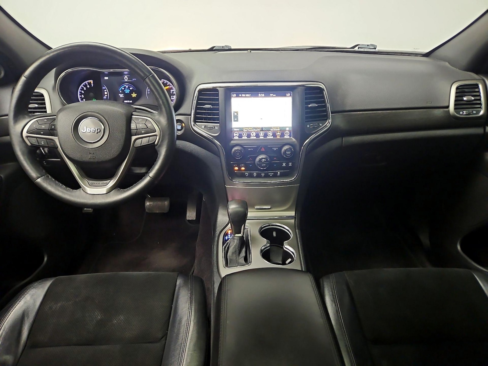 2018 Jeep Grand Cherokee Altitude - Photo 10