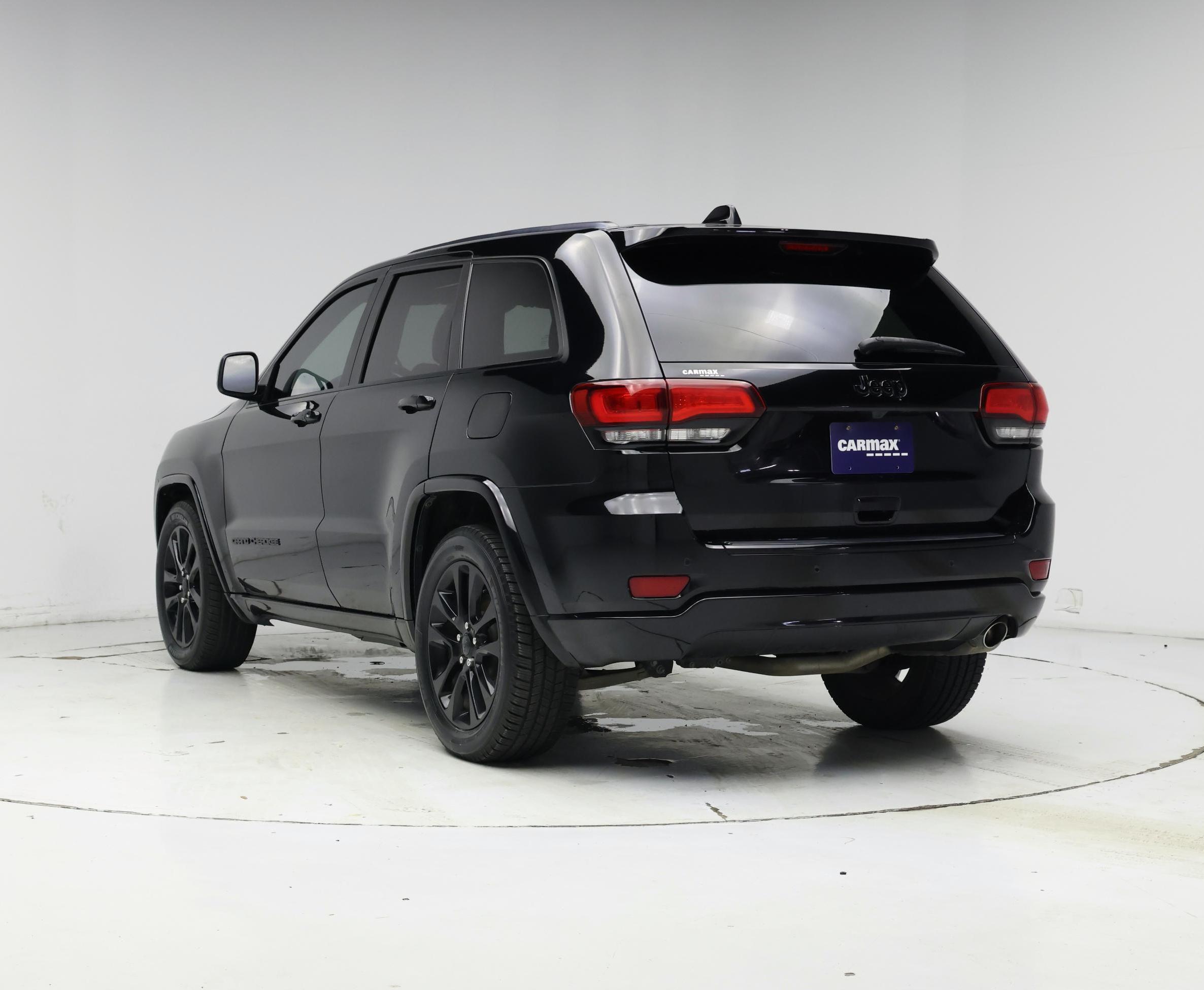 Thumbnail: 2018 Jeep Grand Cherokee - 2