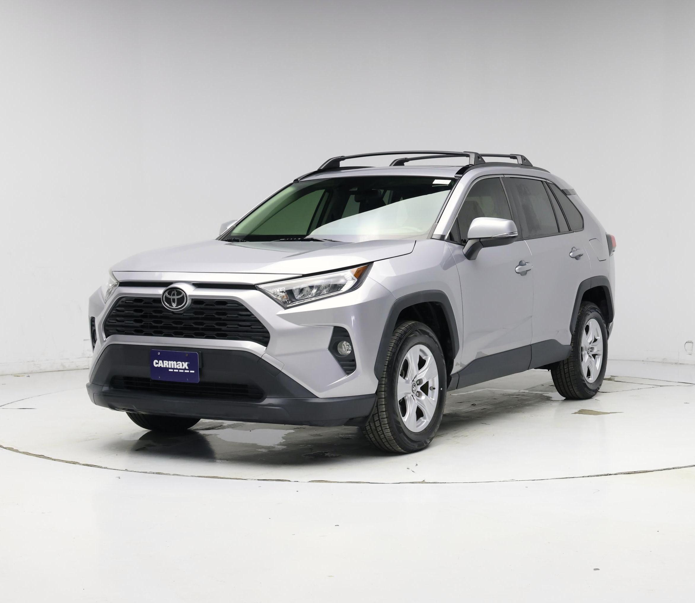 Thumbnail: 2019 Toyota RAV4 - 4