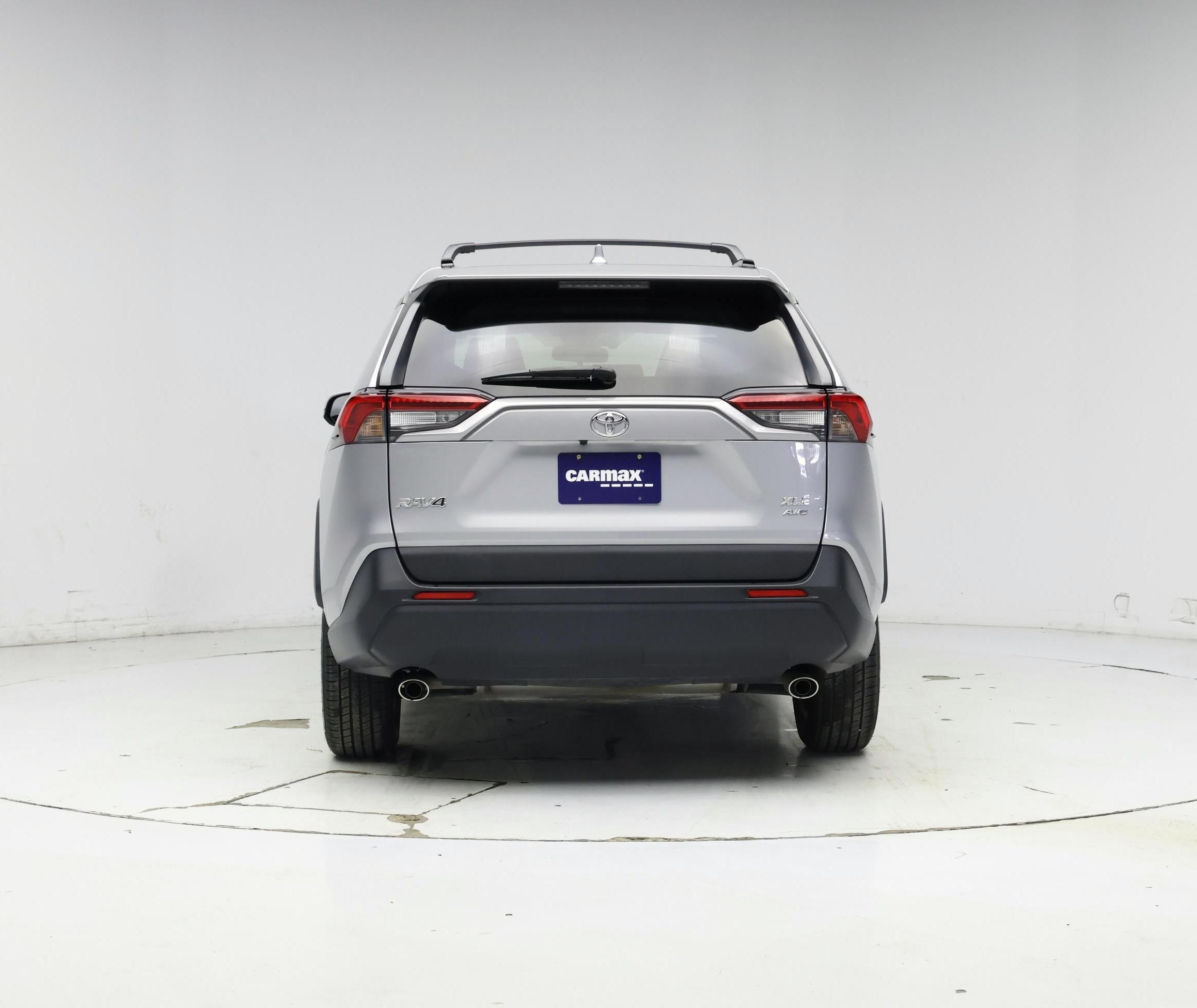 Thumbnail: 2019 Toyota RAV4 - 6