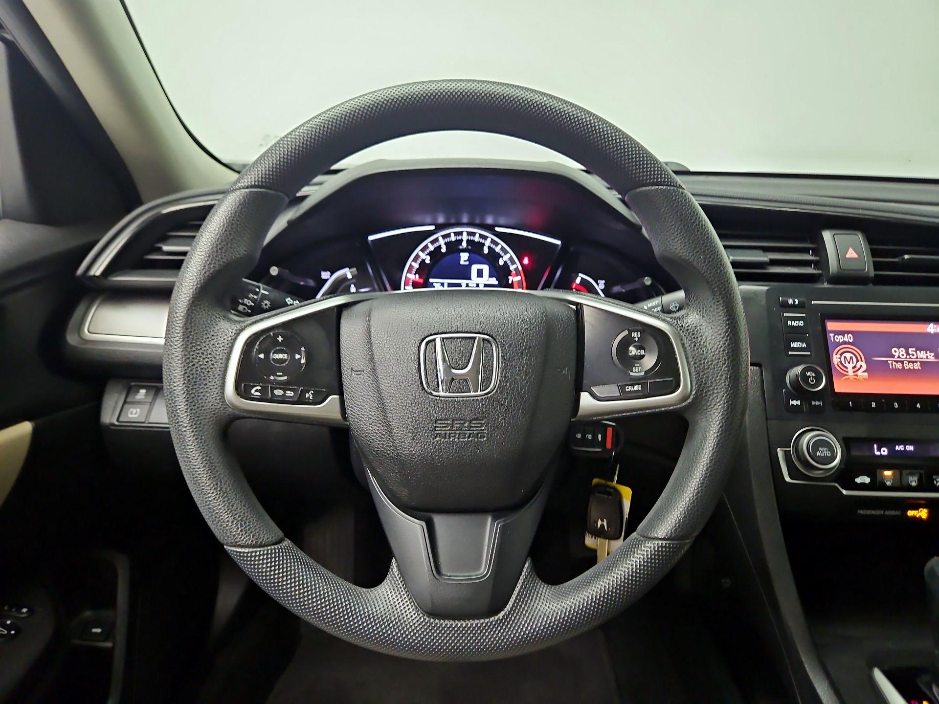Thumbnail: 2017 Honda Civic - 10