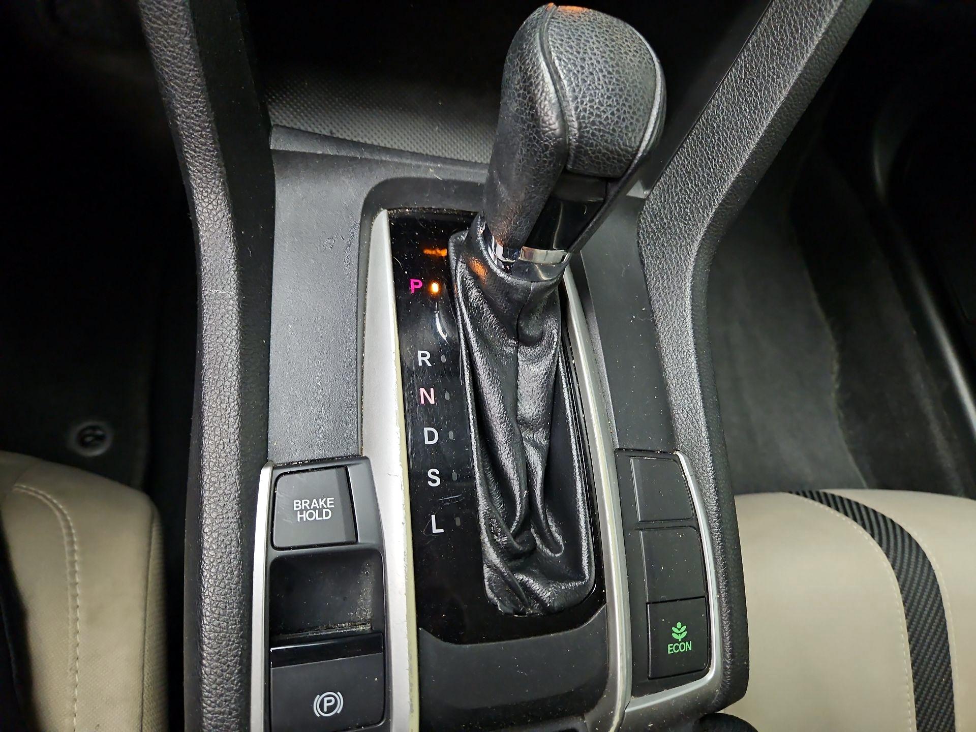 Thumbnail: 2017 Honda Civic - 16