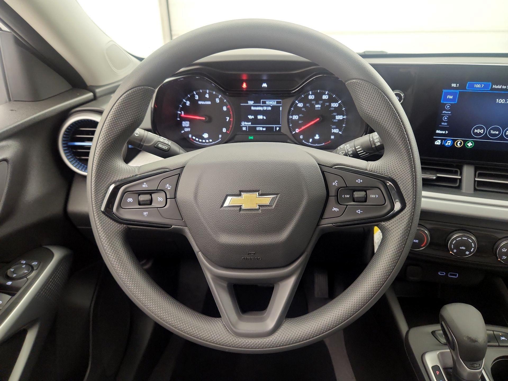 Thumbnail: 2026 Chevrolet Trax - 10