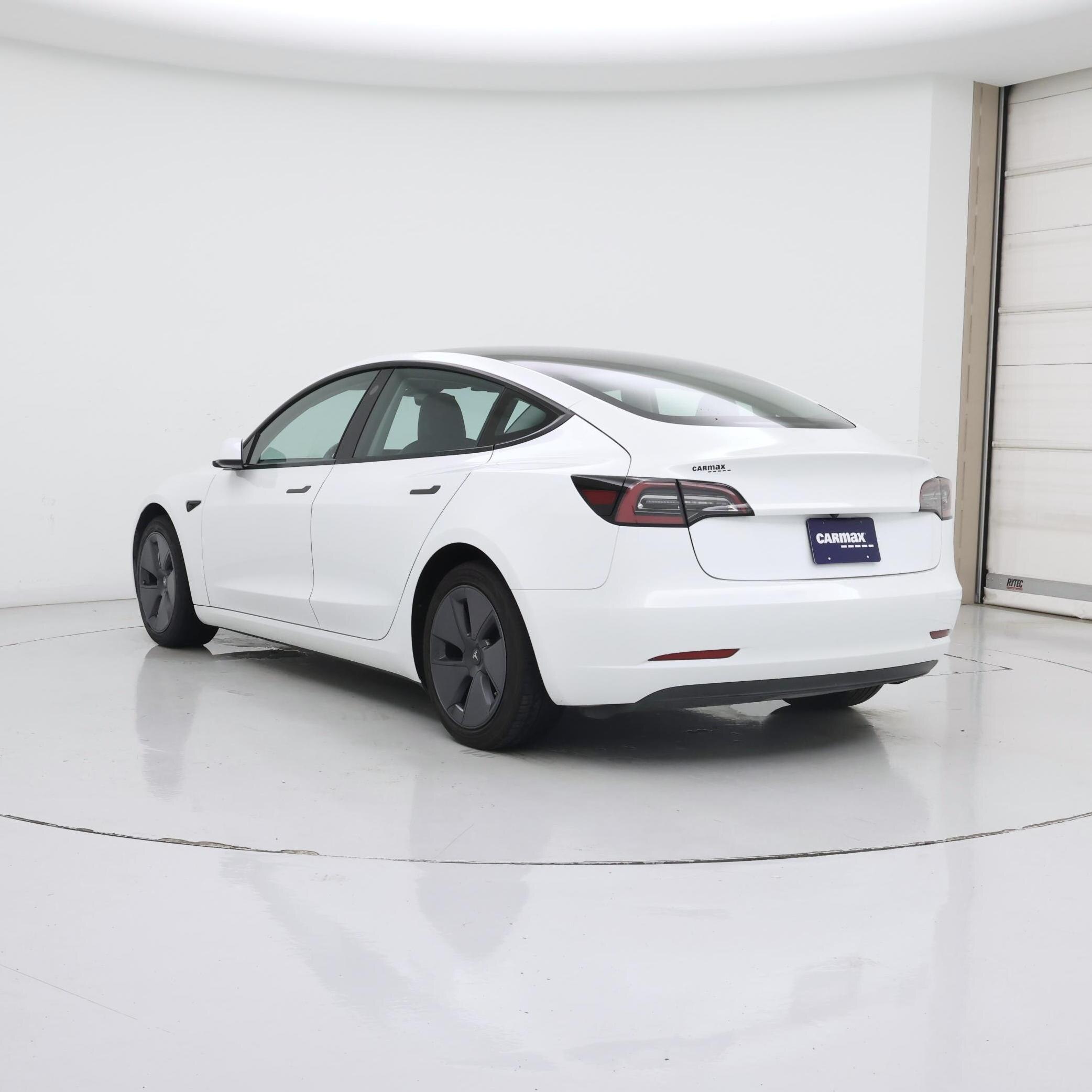 Thumbnail: 2023 Tesla Model 3 - 2