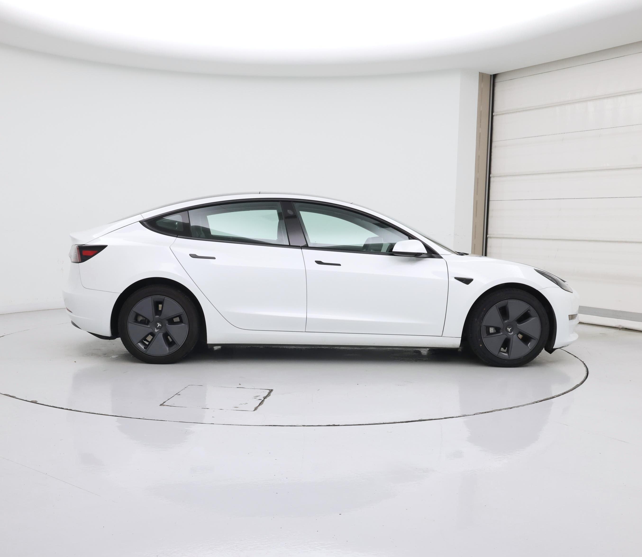 Thumbnail: 2023 Tesla Model 3 - 7