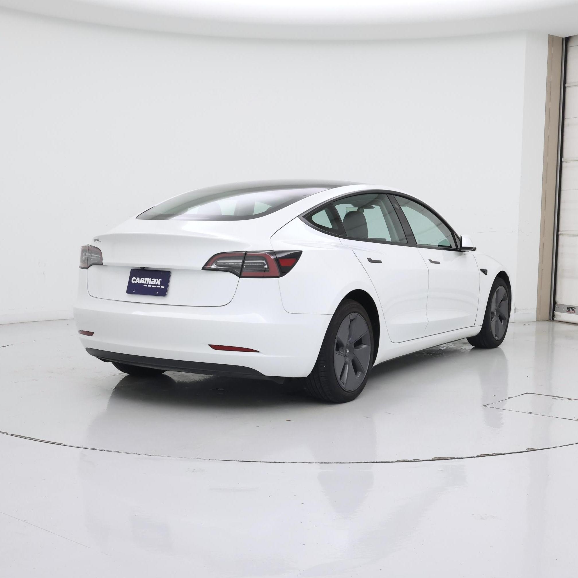 Thumbnail: 2023 Tesla Model 3 - 8