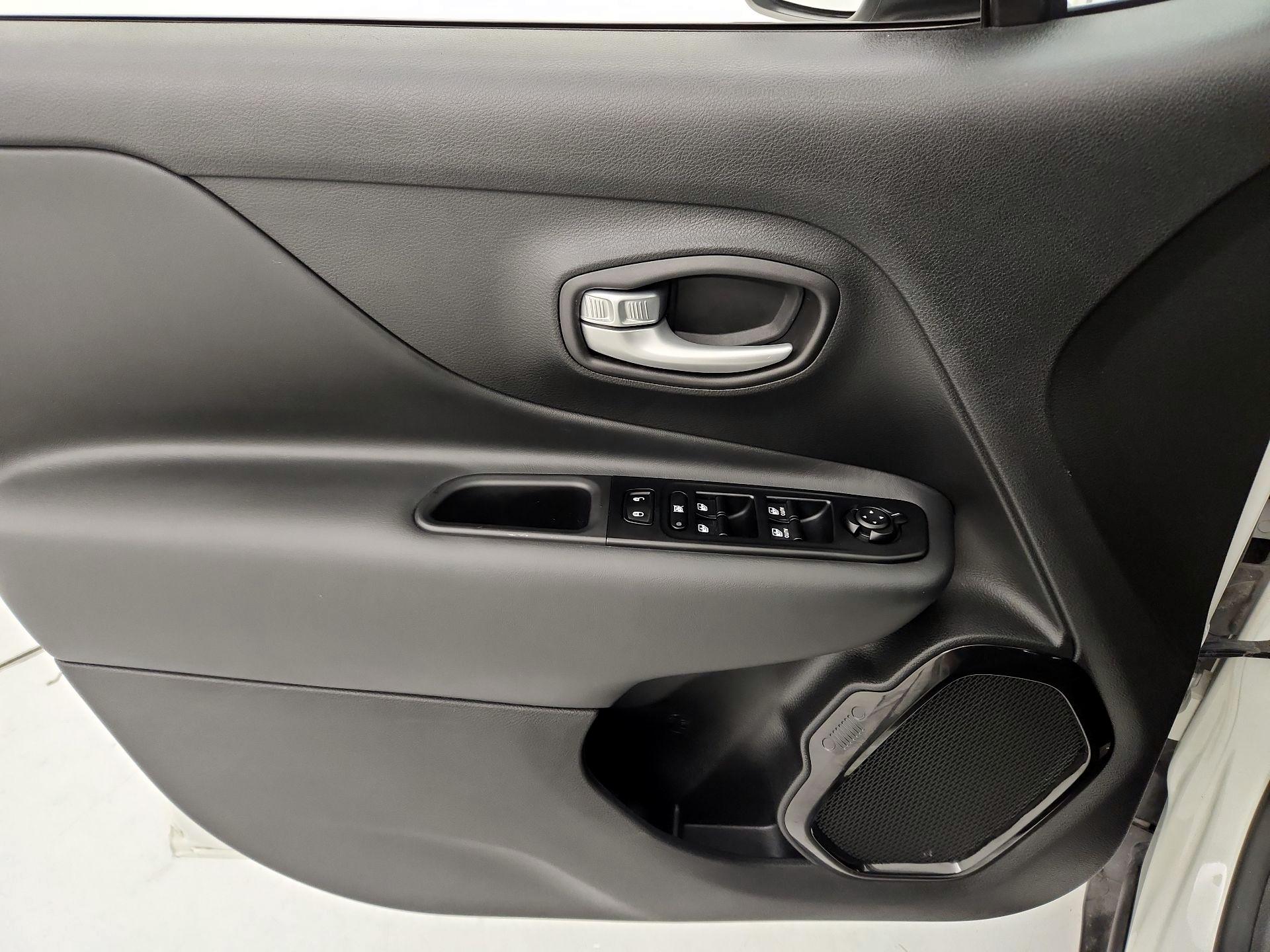 Thumbnail: 2023 Jeep Renegade - 12