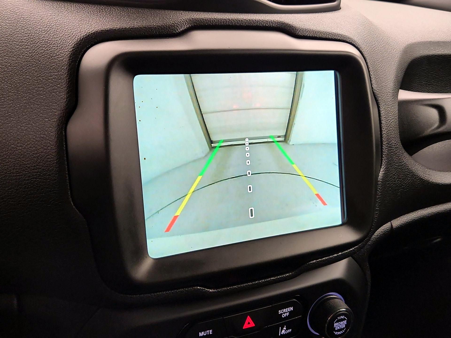 Thumbnail: 2023 Jeep Renegade - 15
