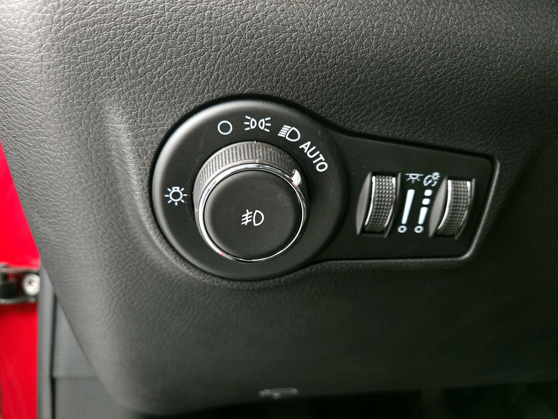 Thumbnail: 2022 Jeep Compass - 13