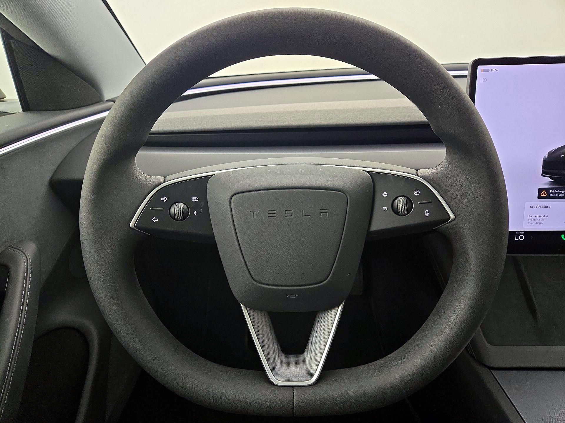Thumbnail: 2025 Tesla Model 3 - 10