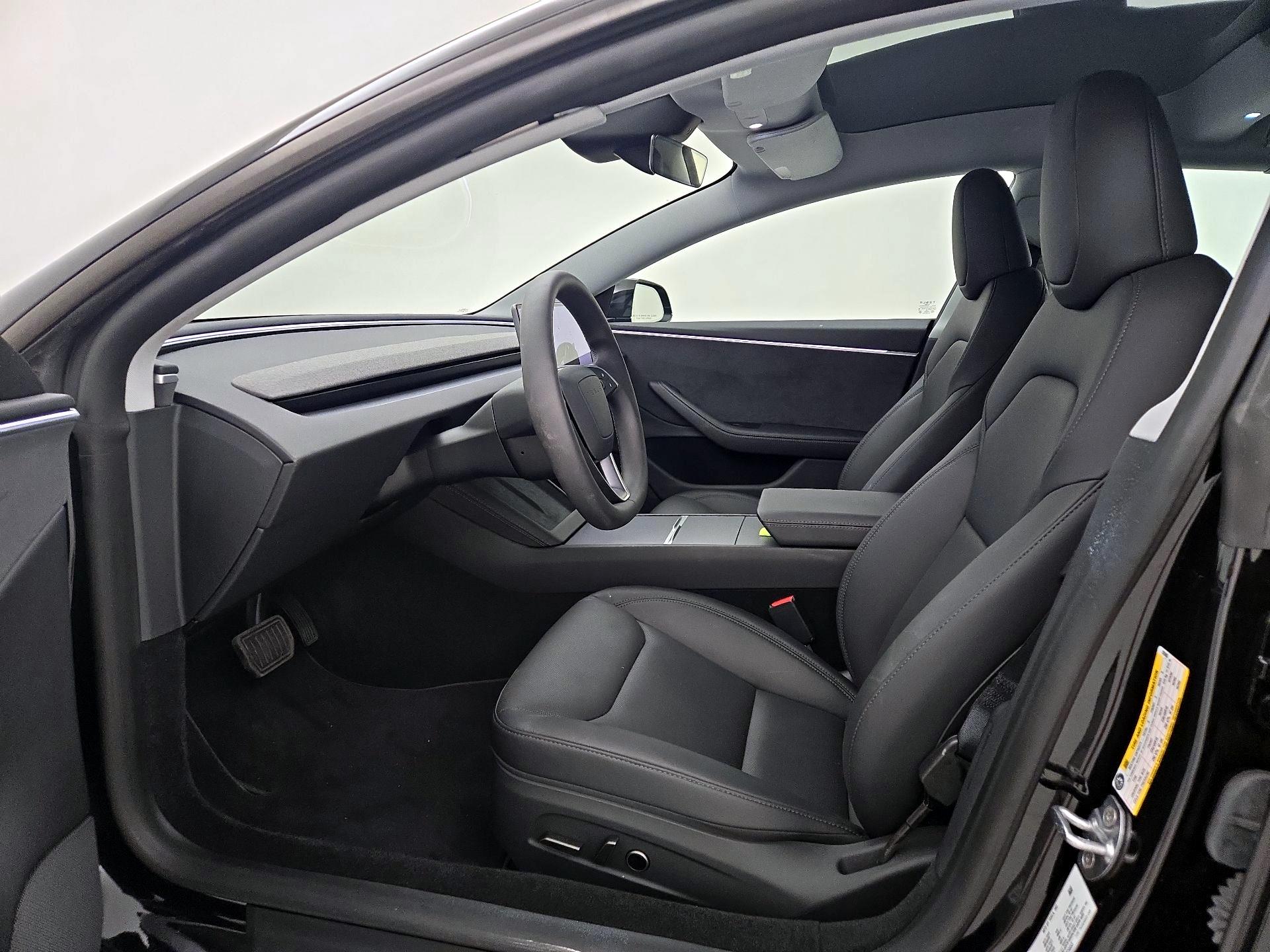 Thumbnail: 2025 Tesla Model 3 - 11