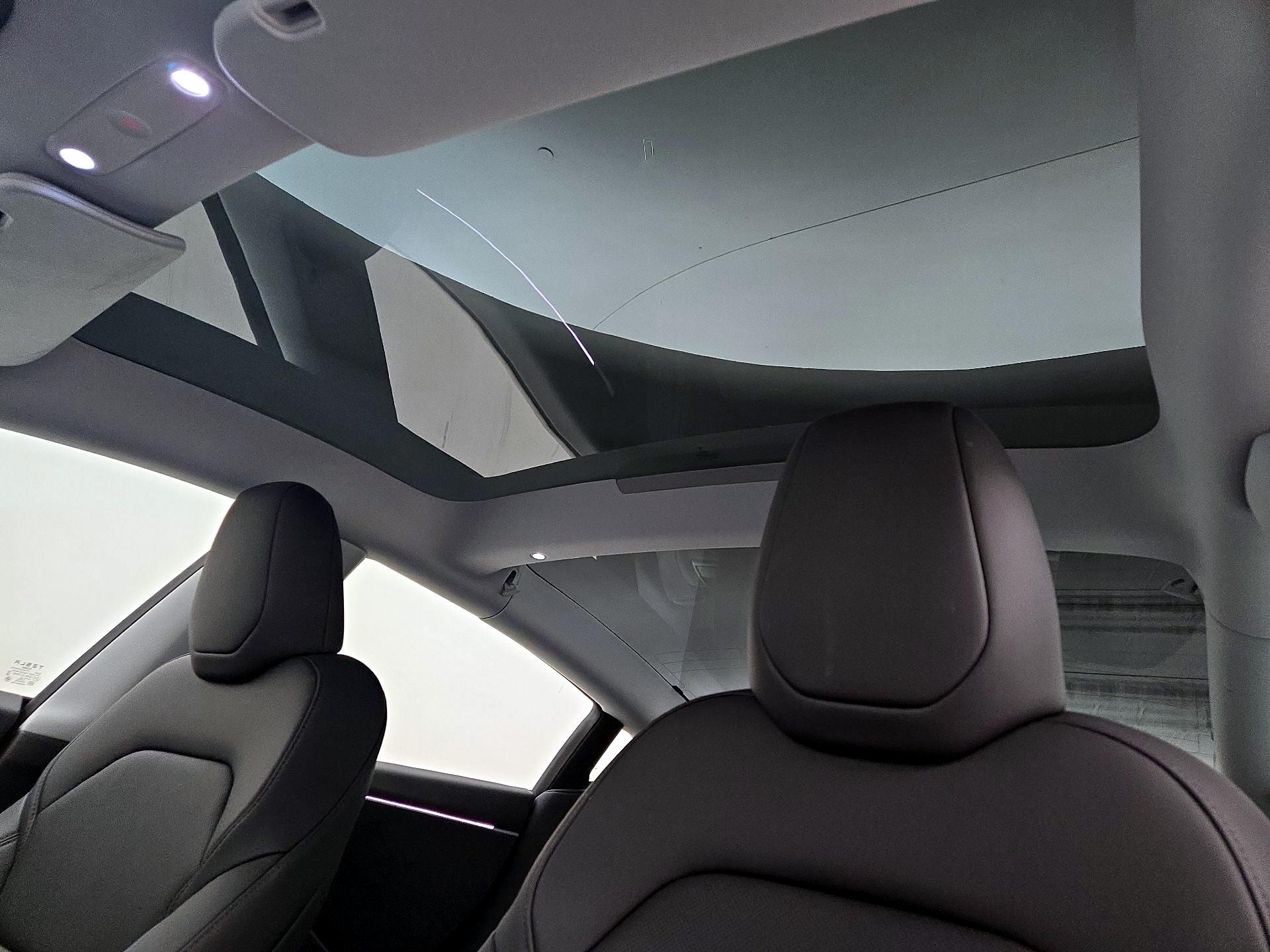 Thumbnail: 2025 Tesla Model 3 - 19