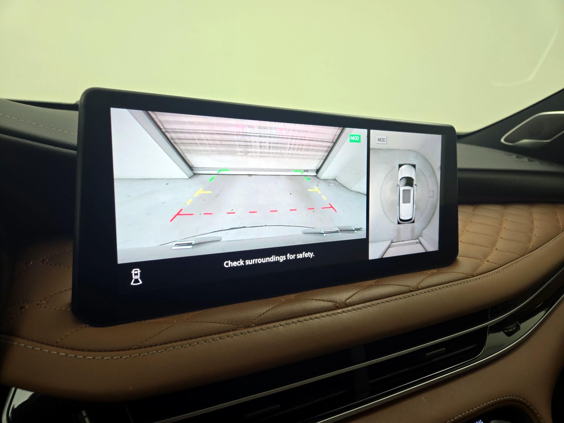 Thumbnail: 2023 INFINITI QX60 - 15