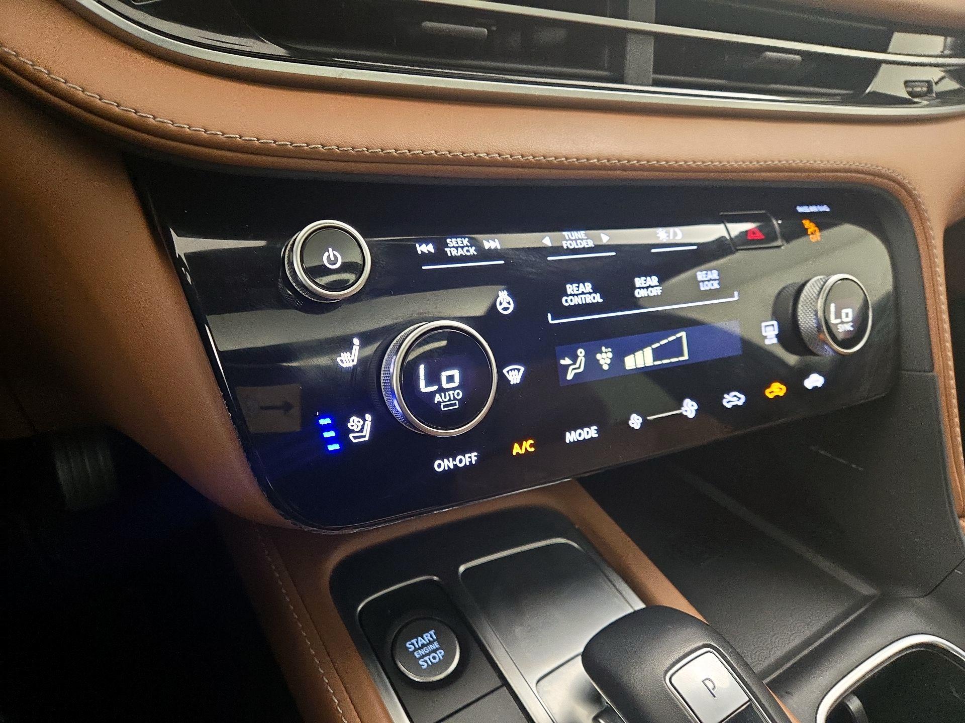 Thumbnail: 2023 INFINITI QX60 - 17
