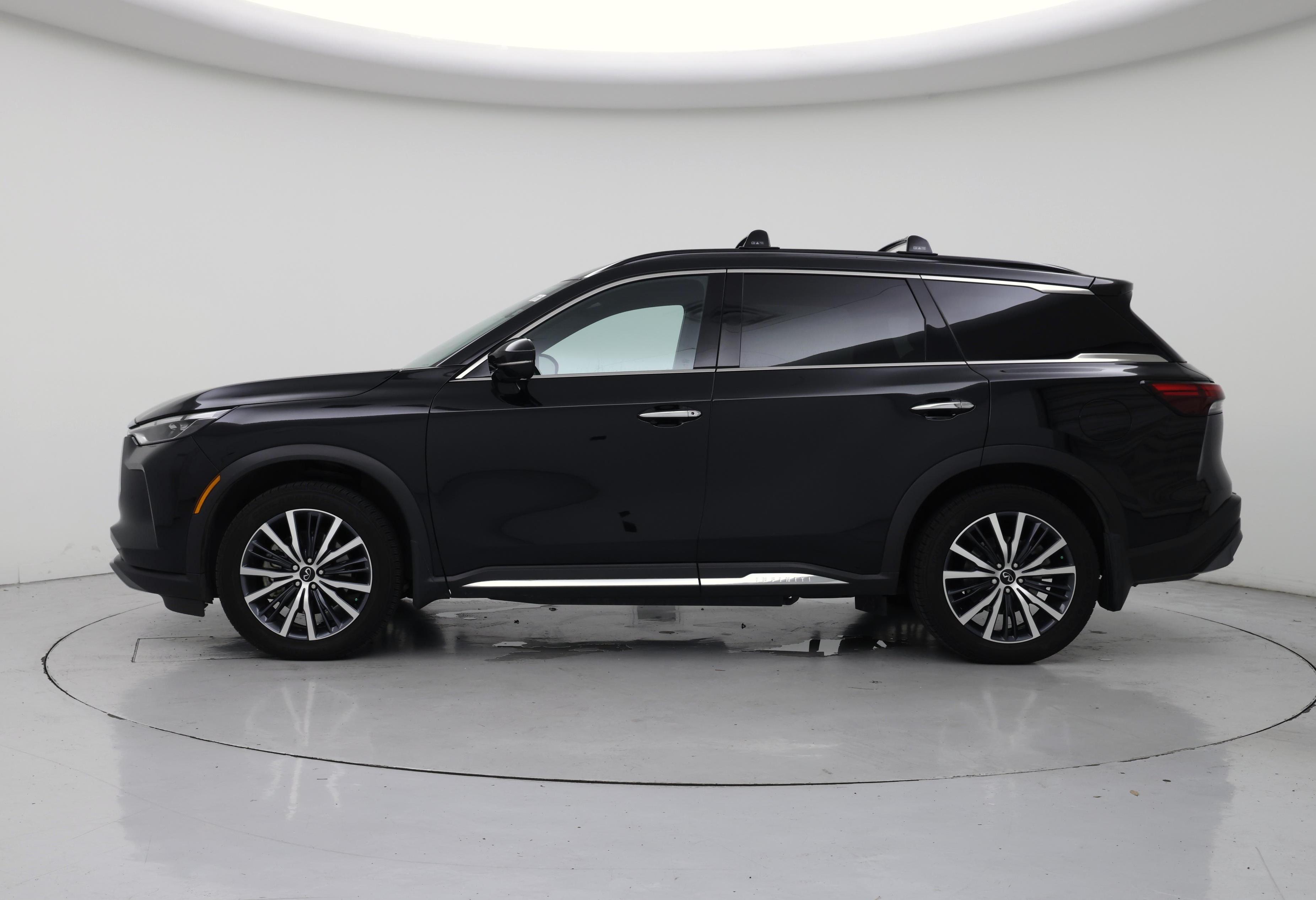 Thumbnail: 2023 INFINITI QX60 - 3
