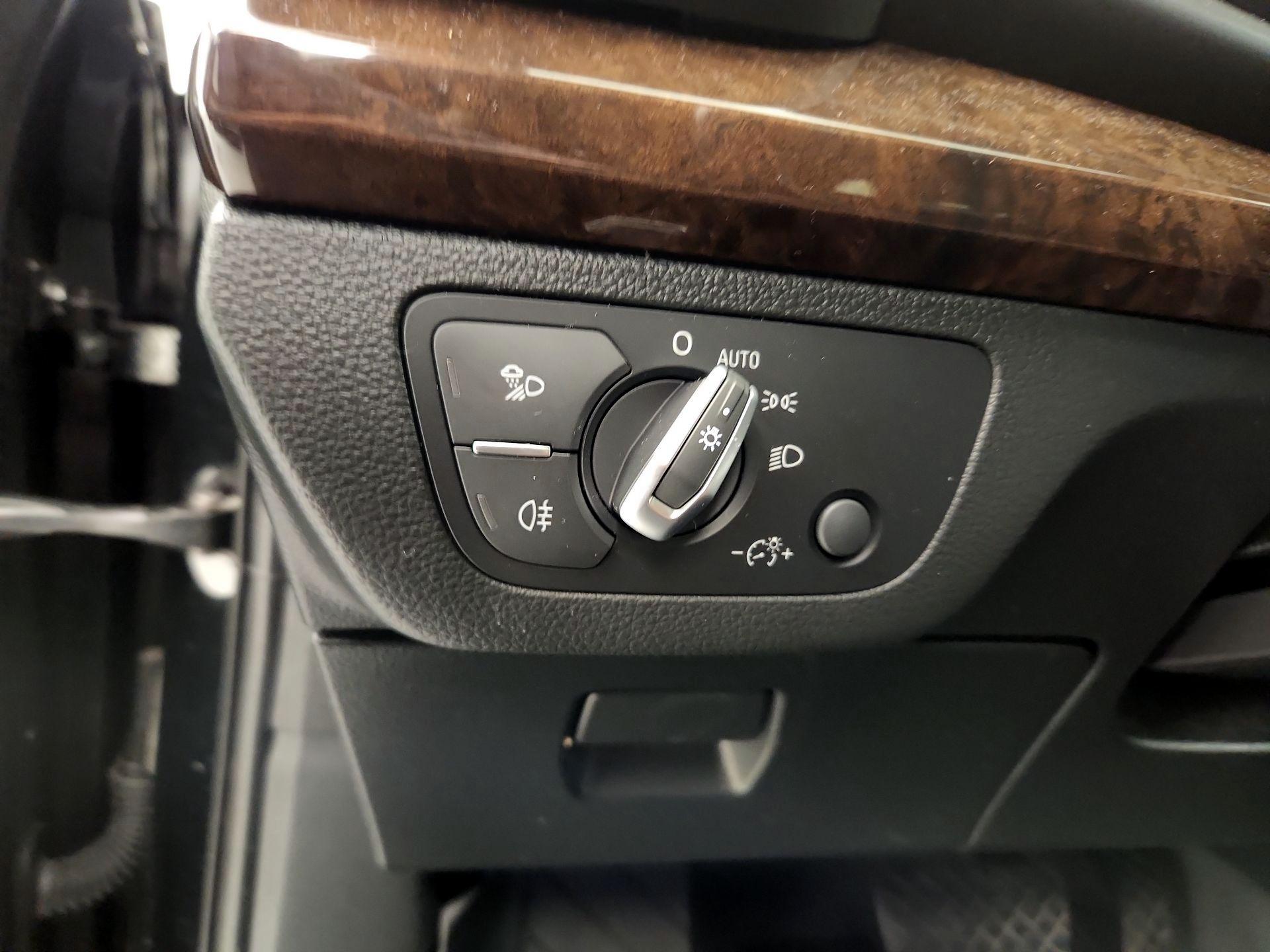 Thumbnail: 2019 Audi Q5 - 13