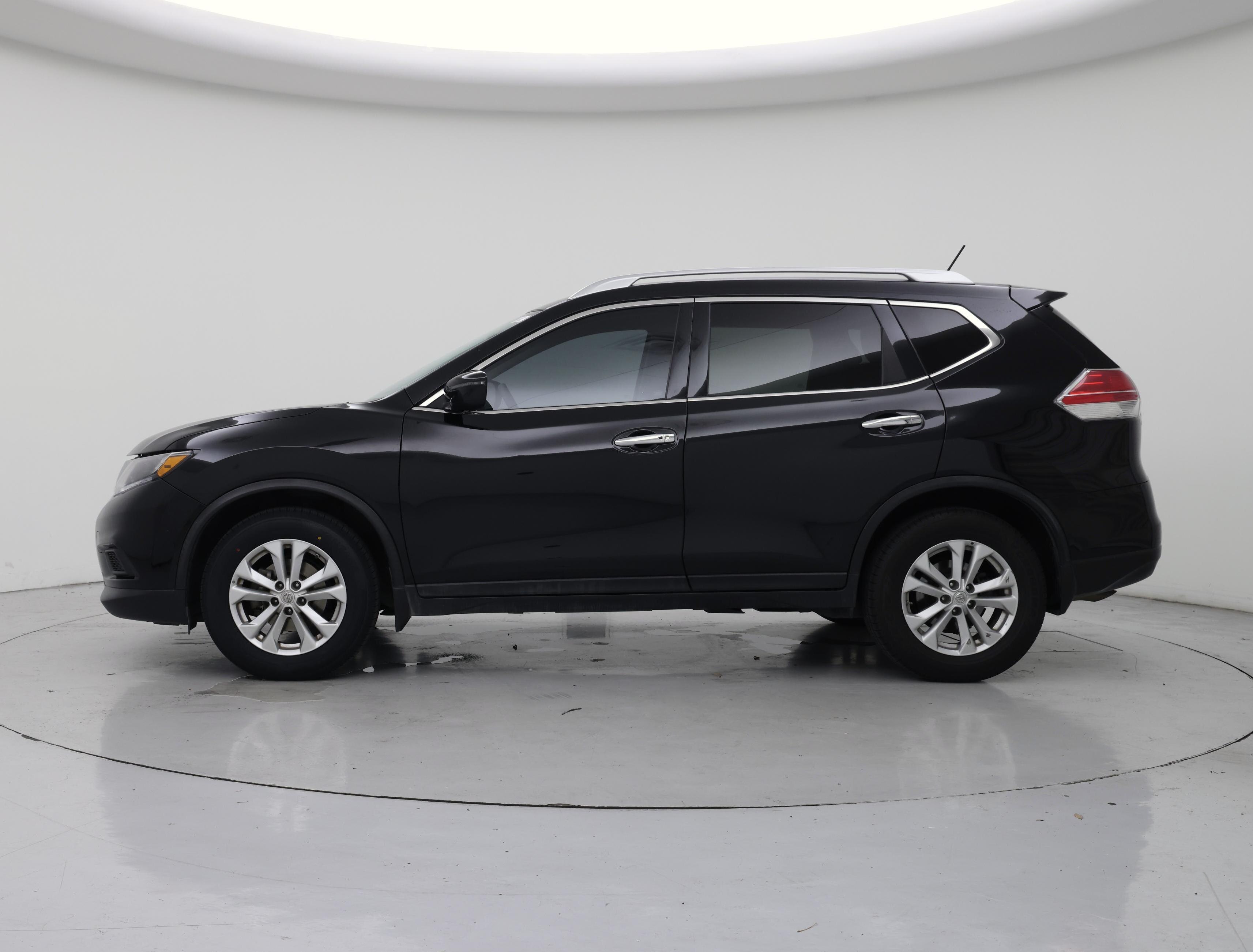 Thumbnail: 2016 Nissan Rogue - 3