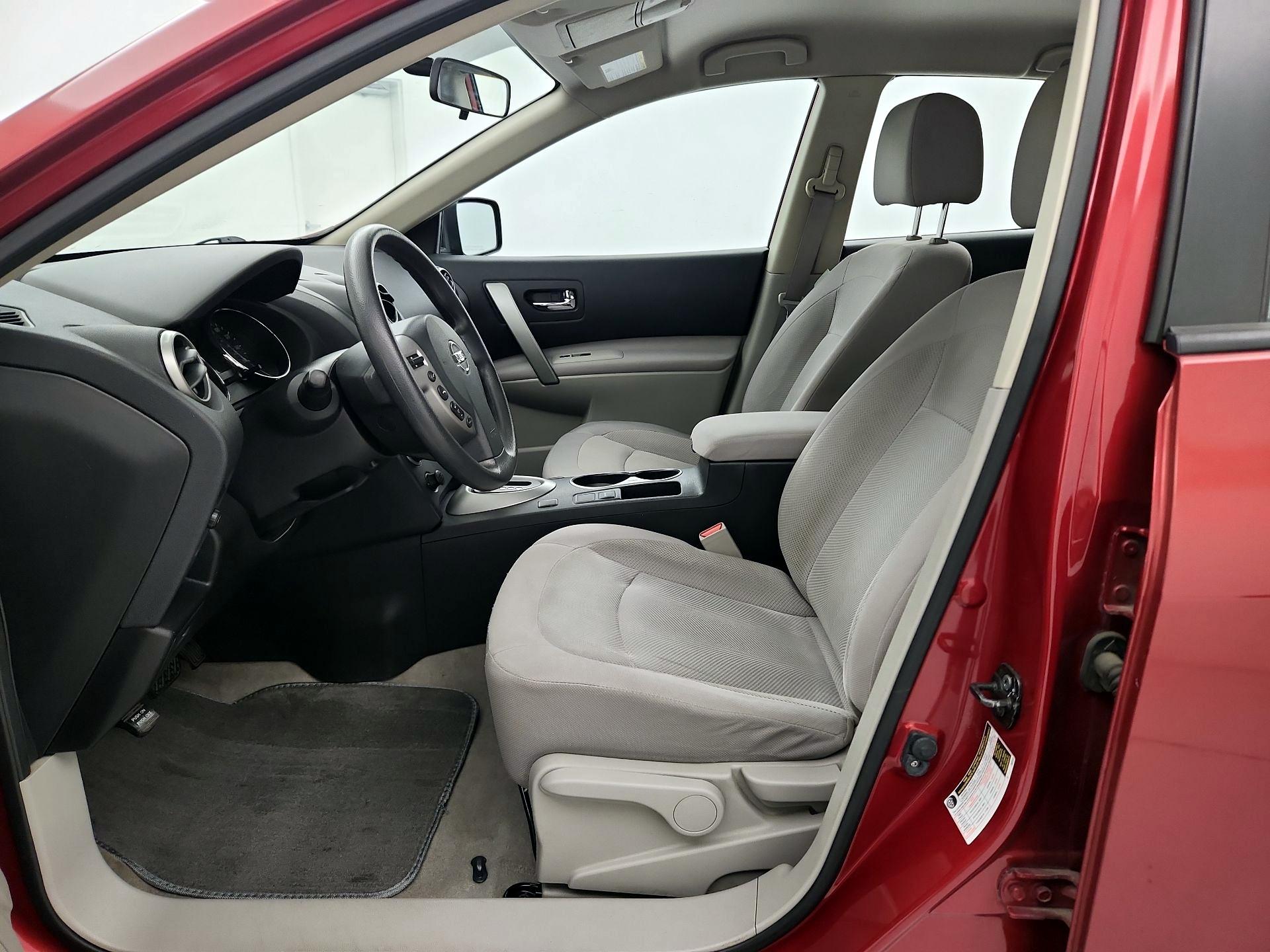 Thumbnail: 2015 Nissan Rogue - 11
