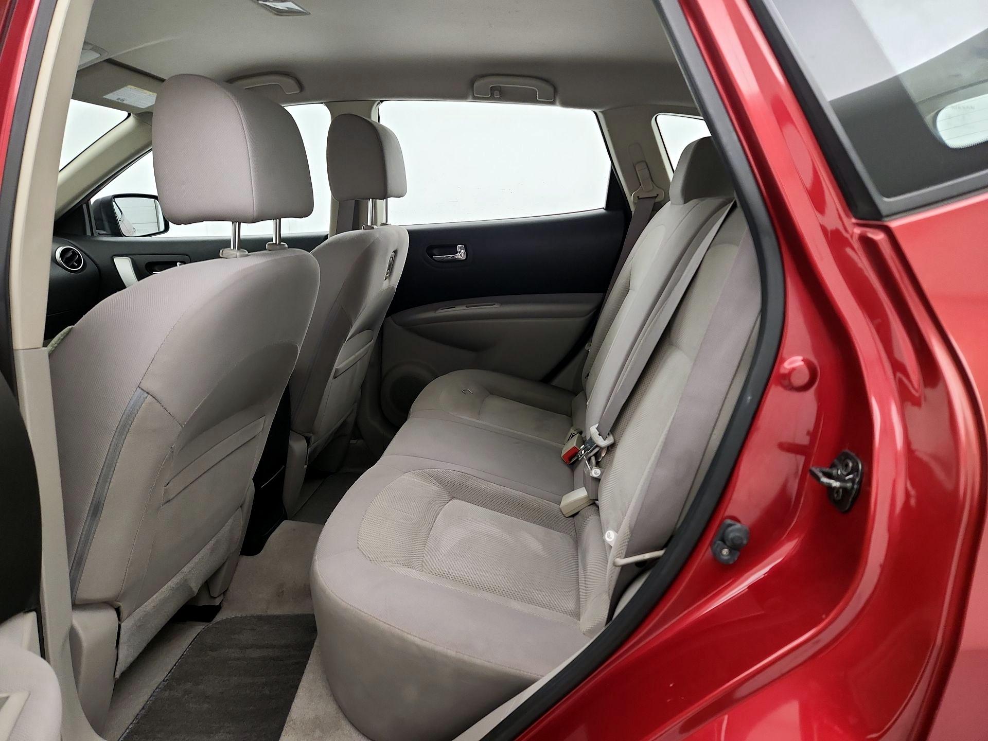 Thumbnail: 2015 Nissan Rogue - 19