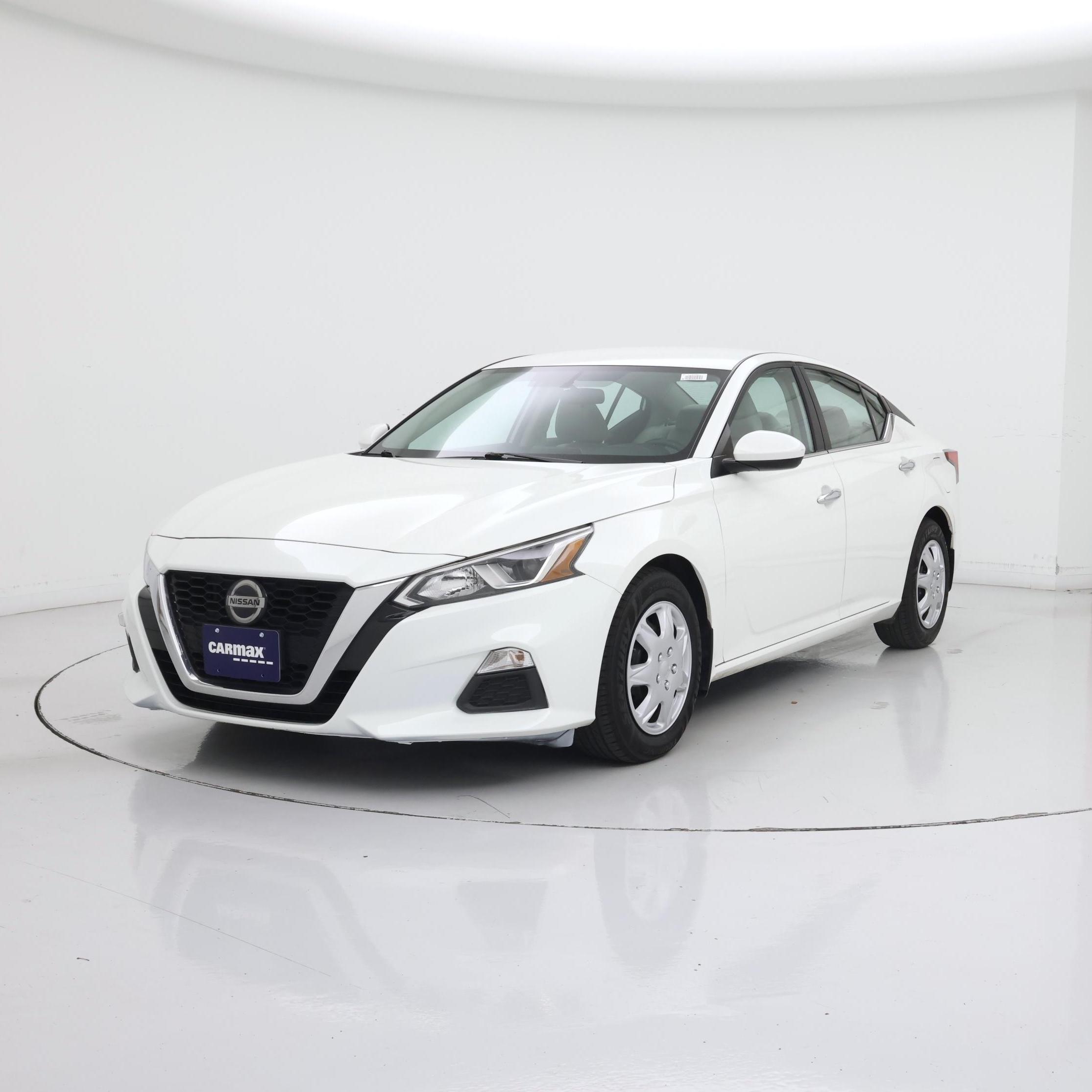 Thumbnail: 2019 Nissan Altima - 4
