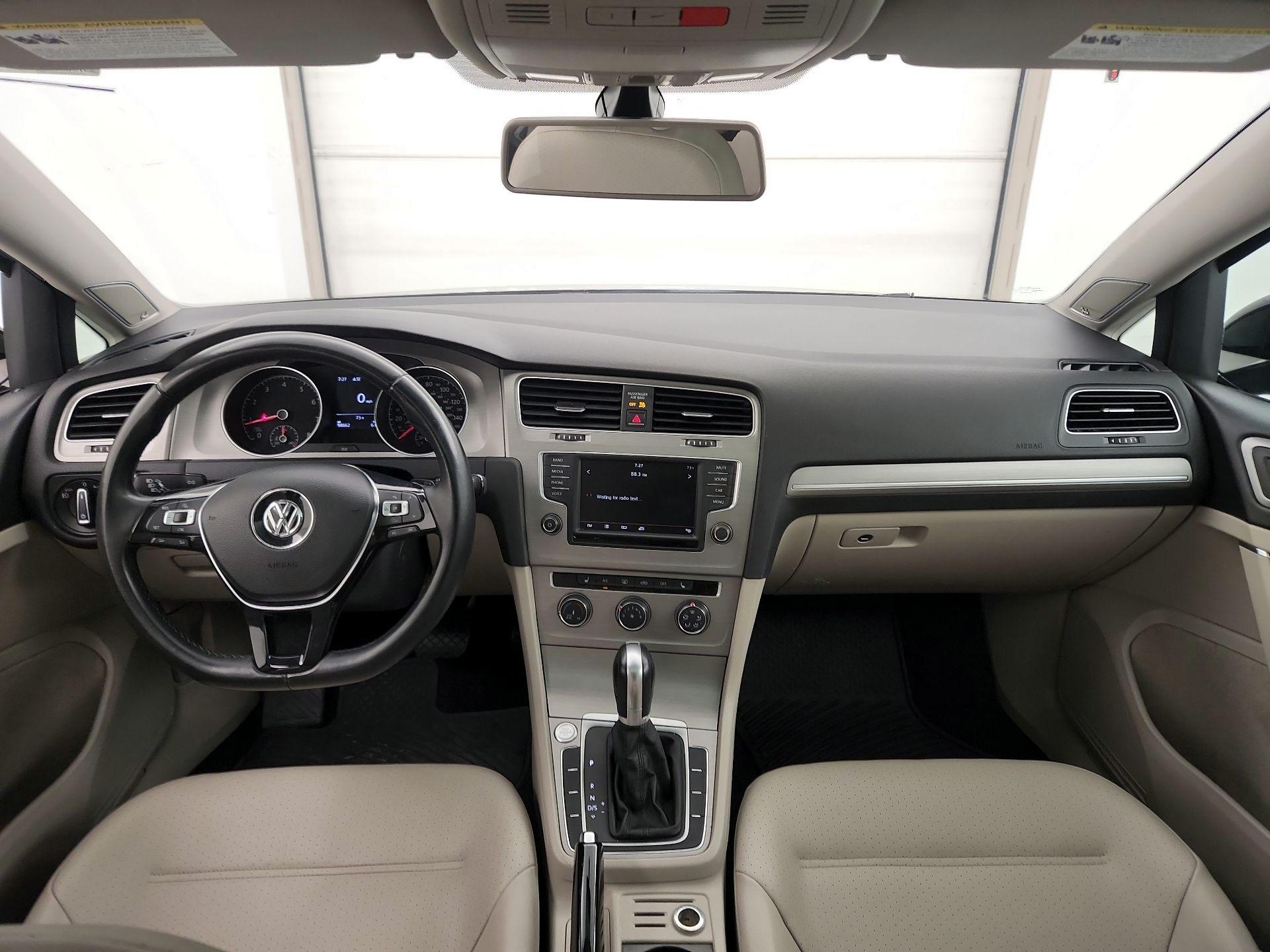 Thumbnail: 2016 Volkswagen Golf - 9