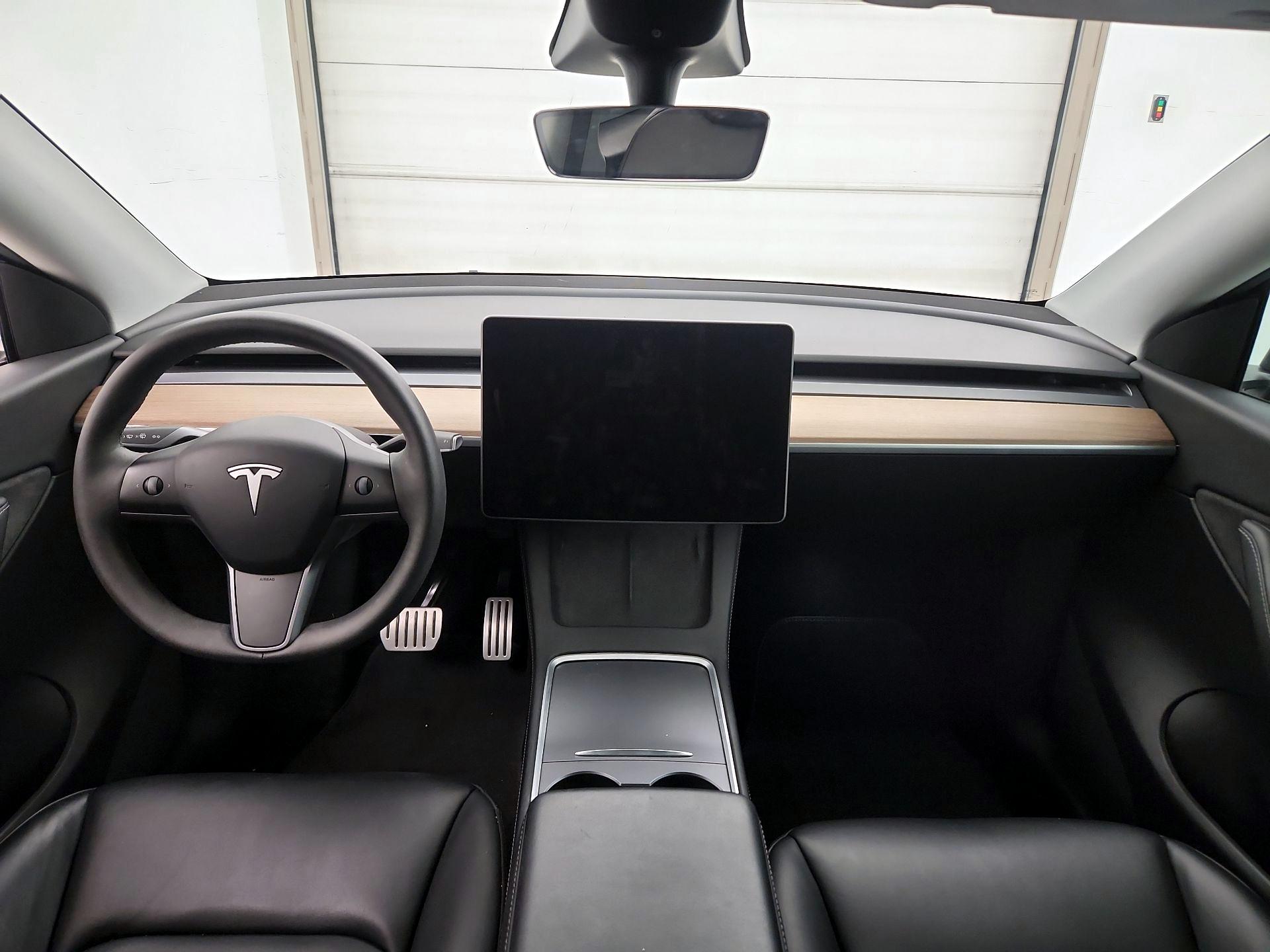 Thumbnail: 2022 Tesla Model Y - 9