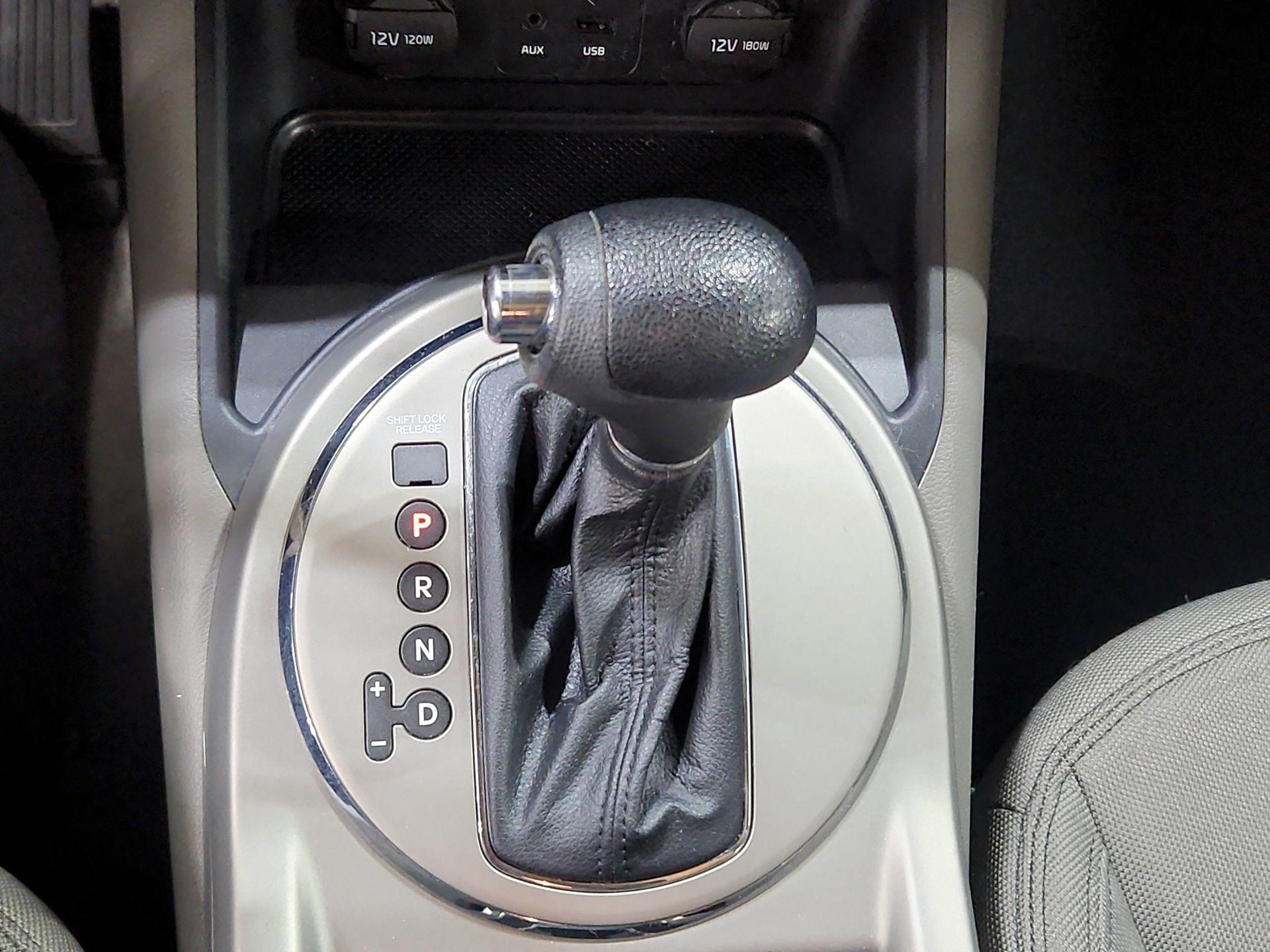Thumbnail: 2014 Kia Sportage - 16