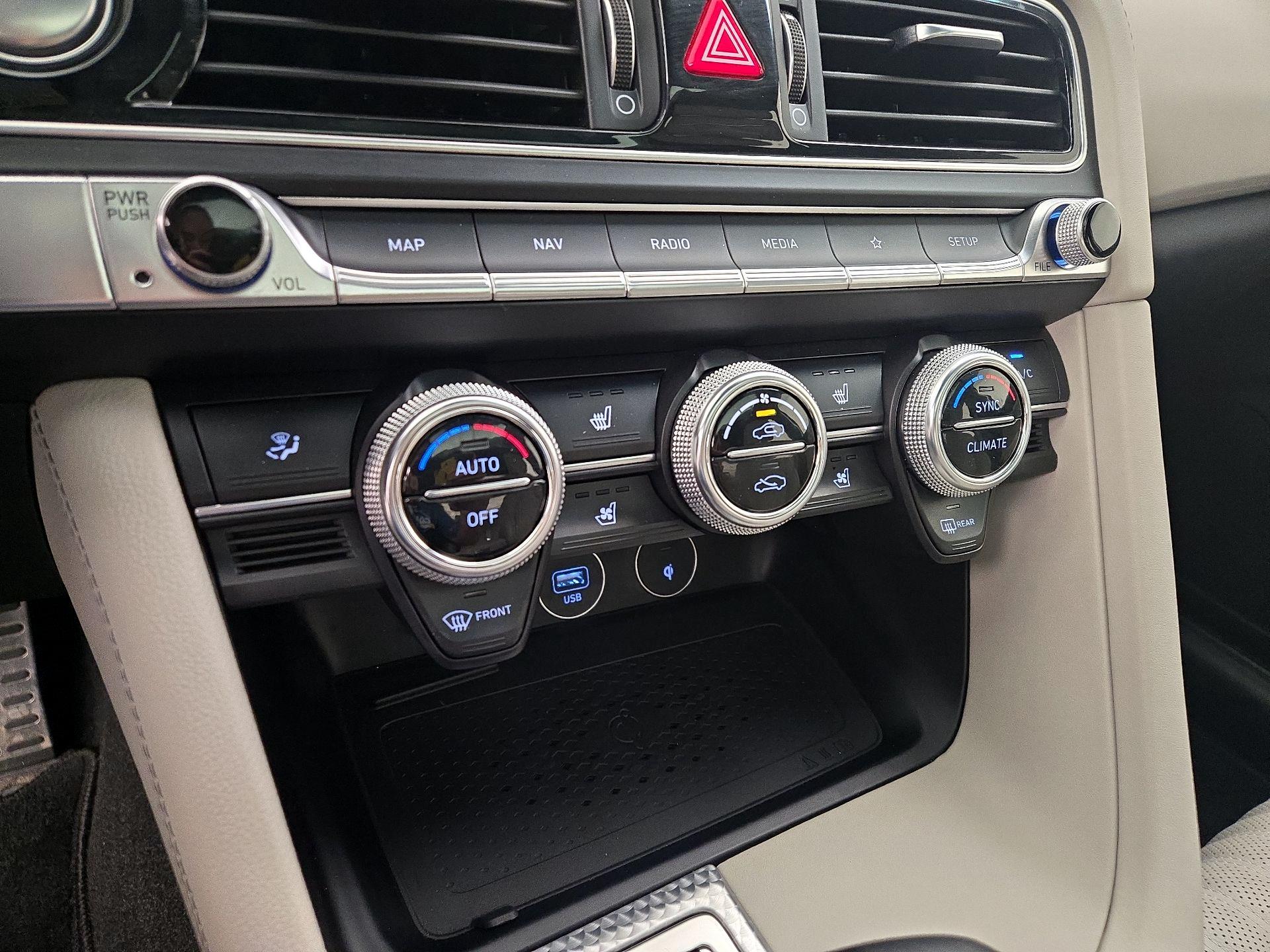 Thumbnail: 2023 Genesis G70 - 17