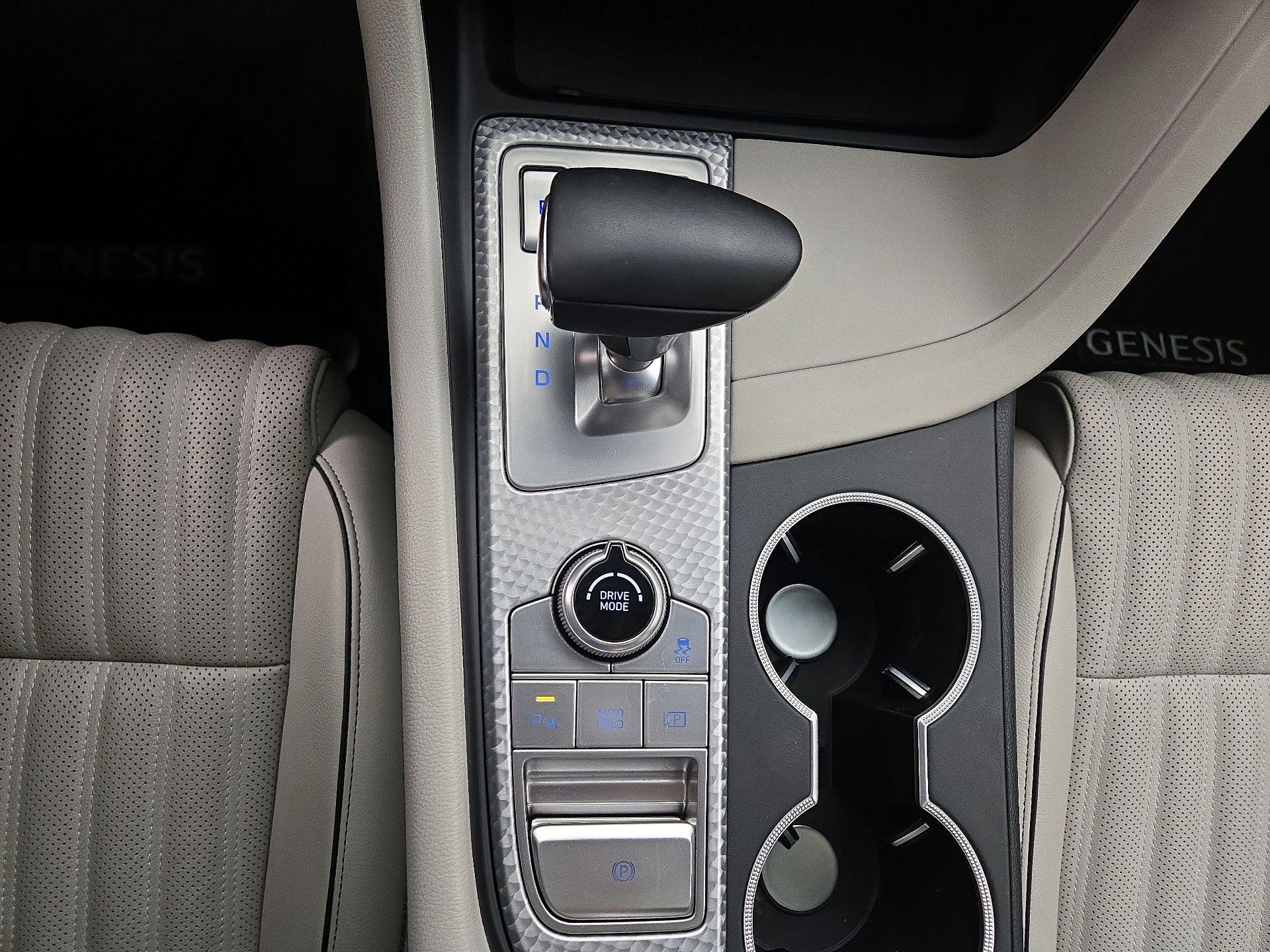 Thumbnail: 2023 Genesis G70 - 18
