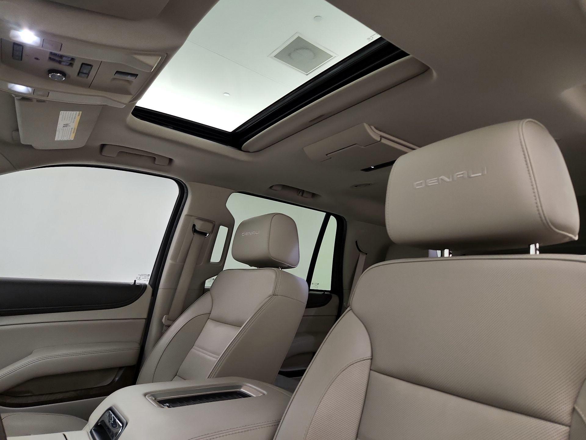 Thumbnail: 2018 GMC Yukon - 19