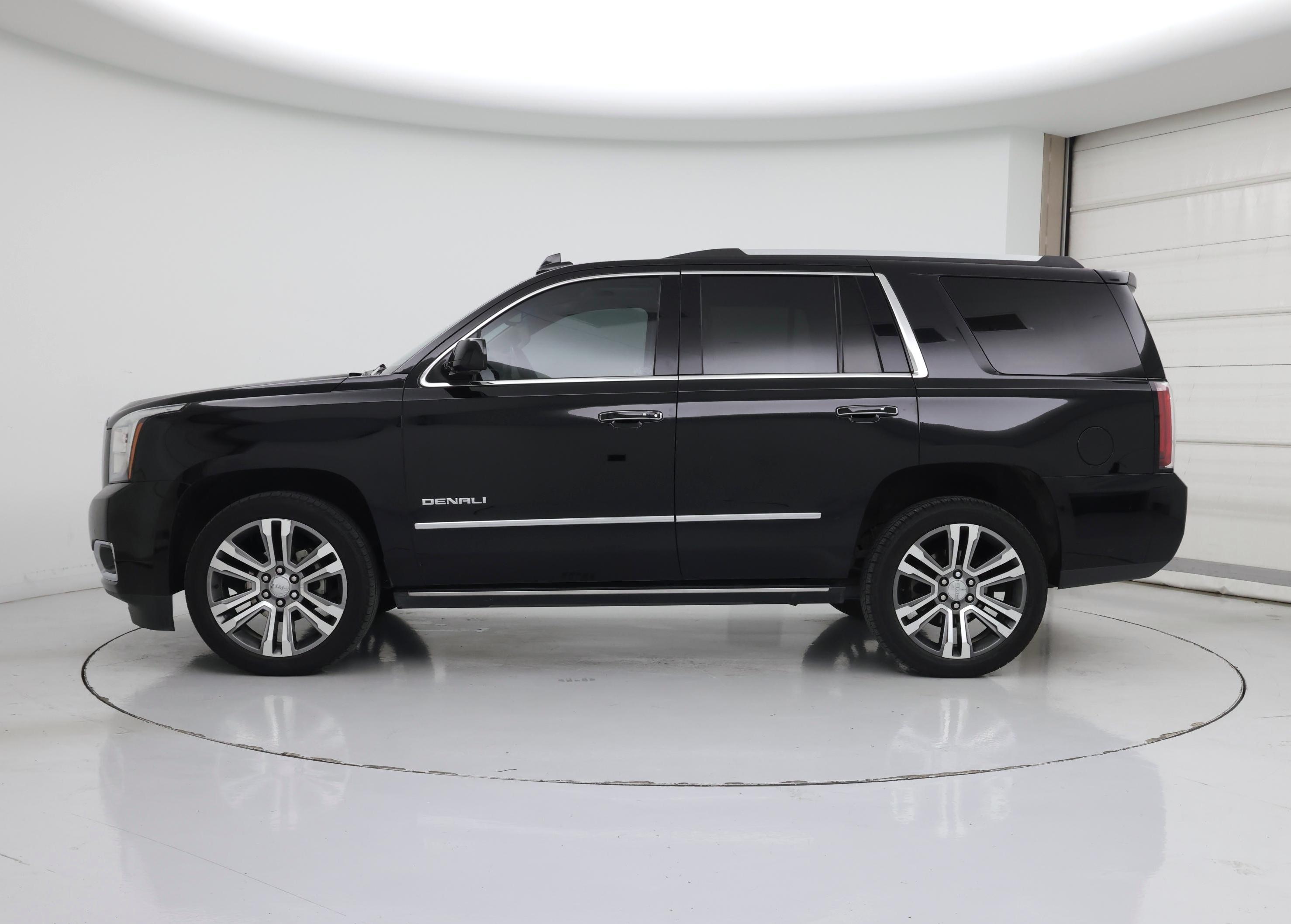 Thumbnail: 2018 GMC Yukon - 3