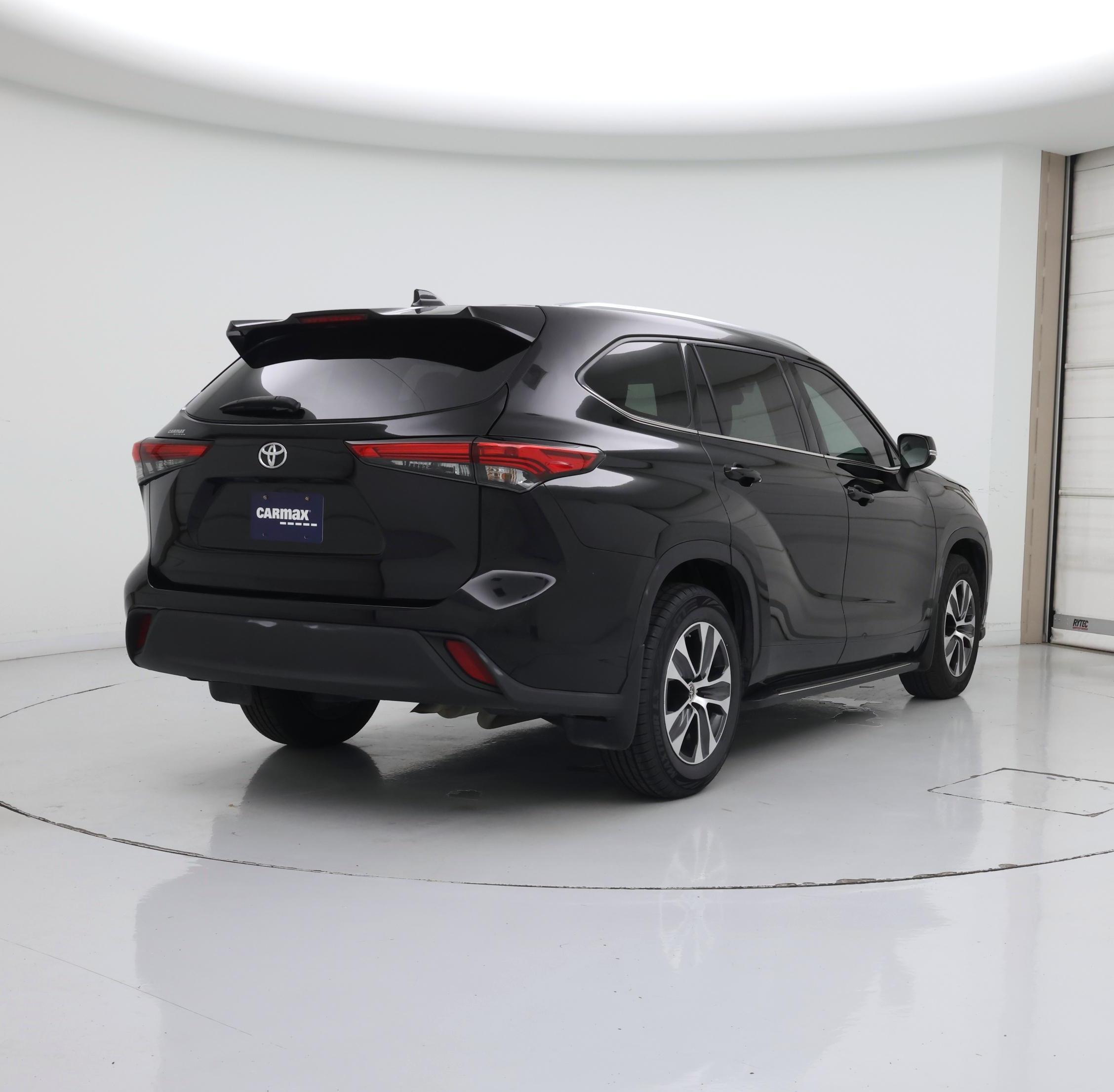 Thumbnail: 2020 Toyota Highlander - 8