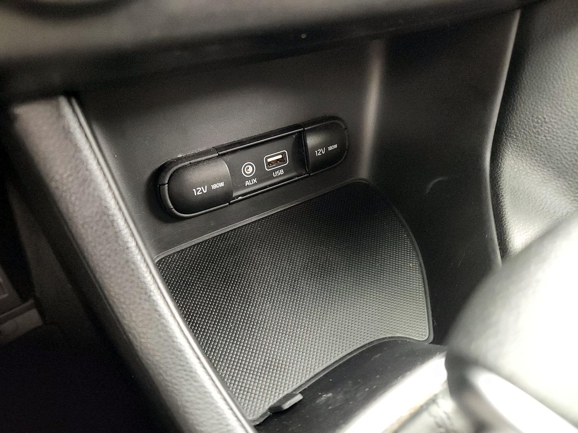 Thumbnail: 2019 Kia Sportage - 18