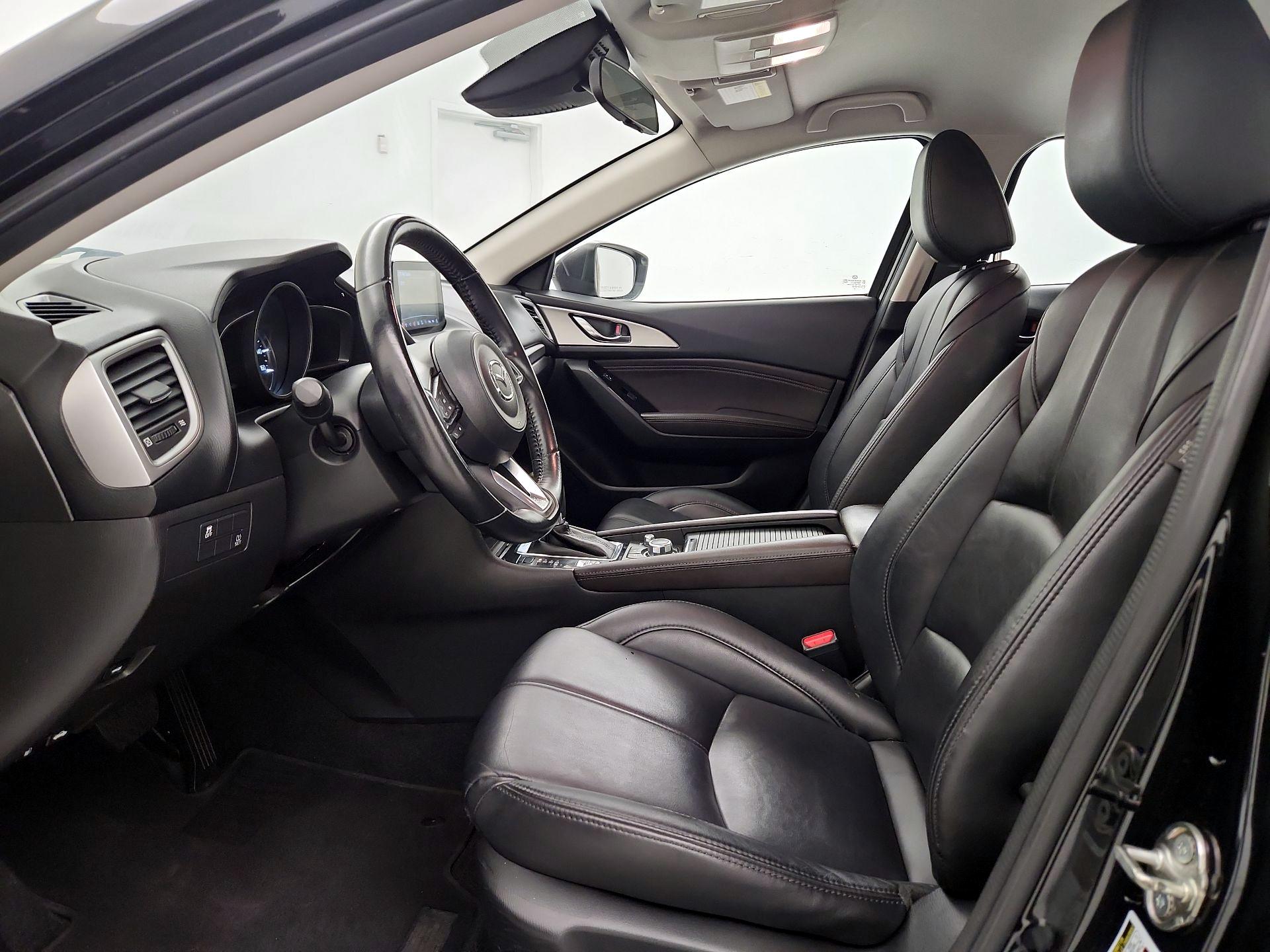 Thumbnail: 2017 Mazda Mazda3 - 11