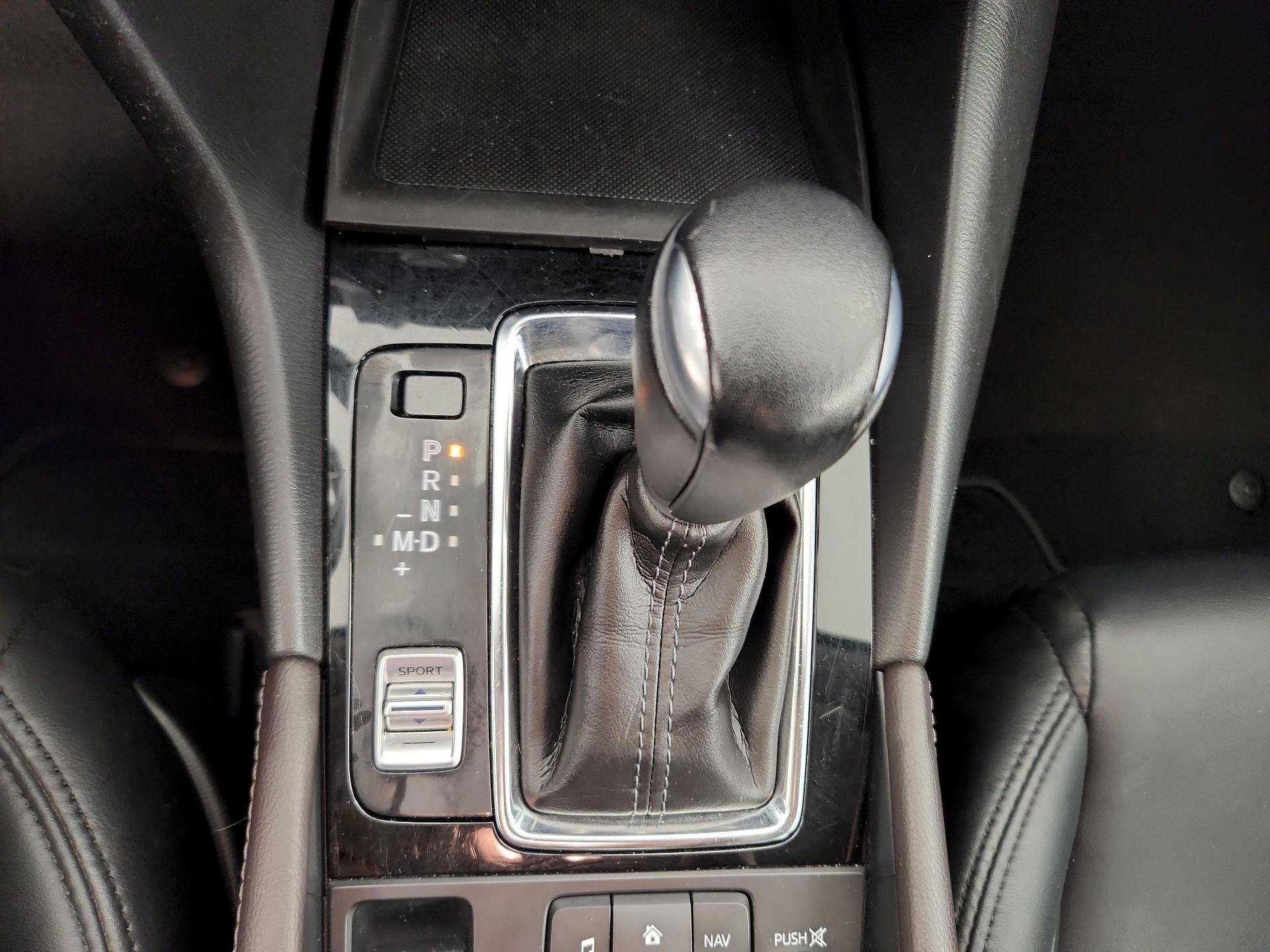 Thumbnail: 2017 Mazda Mazda3 - 18