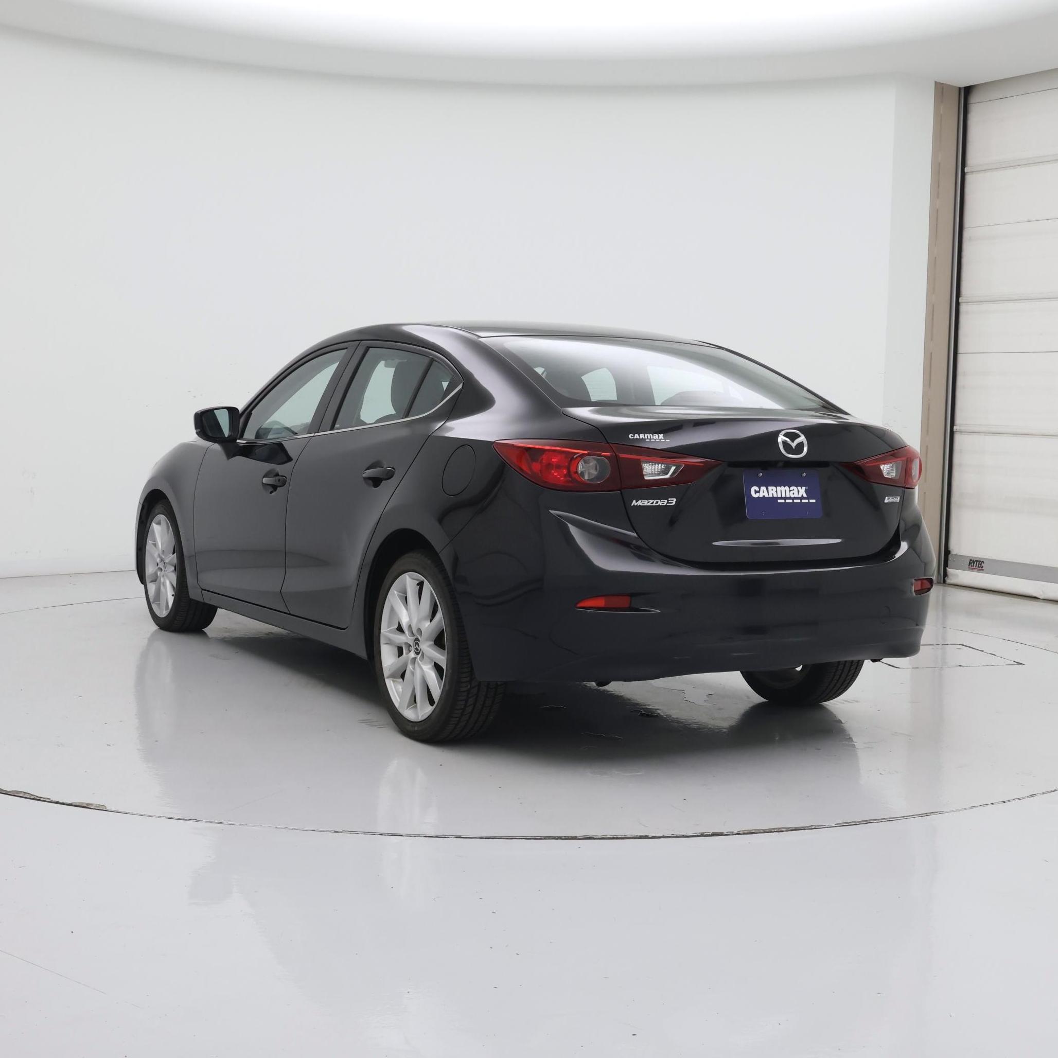 Thumbnail: 2017 Mazda Mazda3 - 2