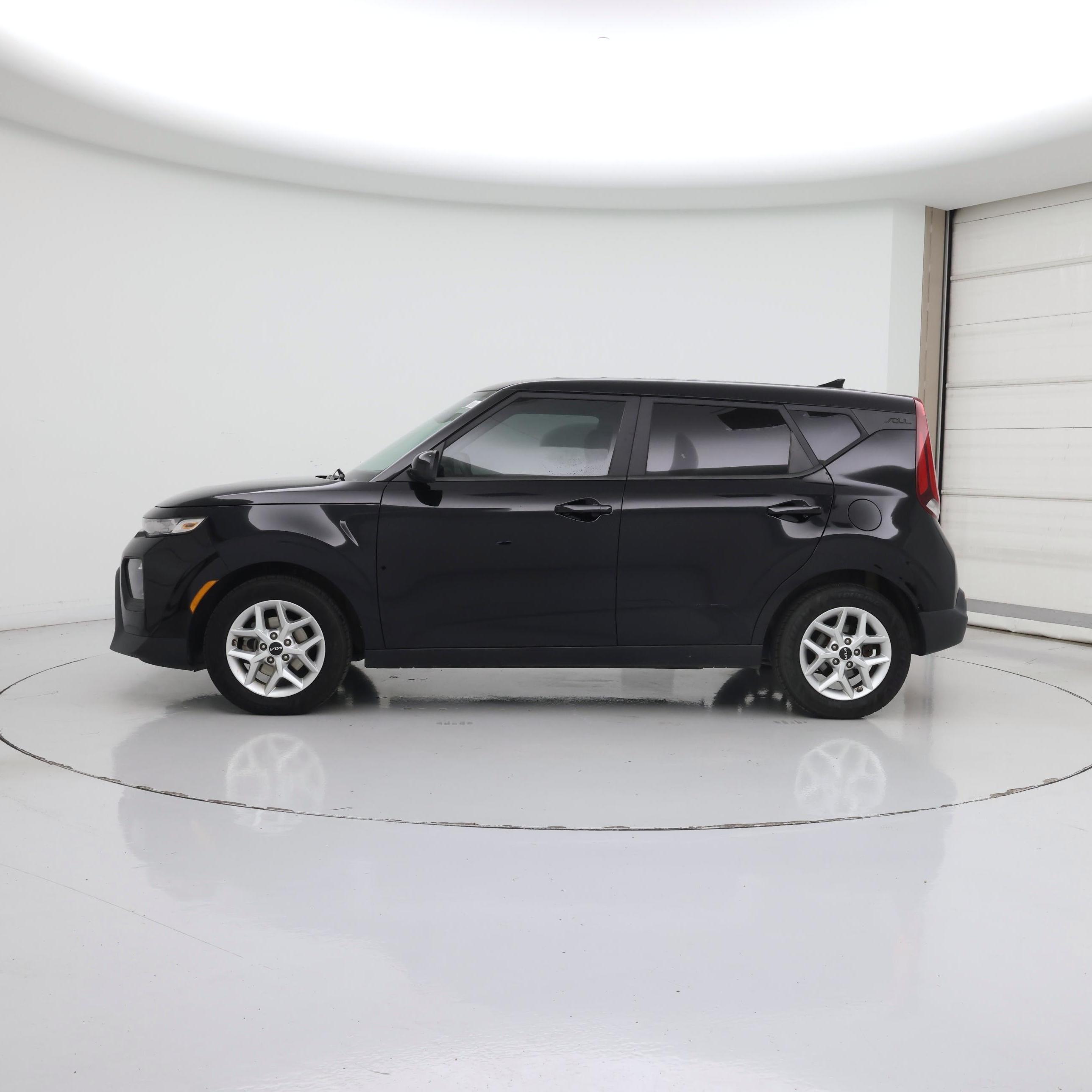 Thumbnail: 2022 Kia Soul - 3
