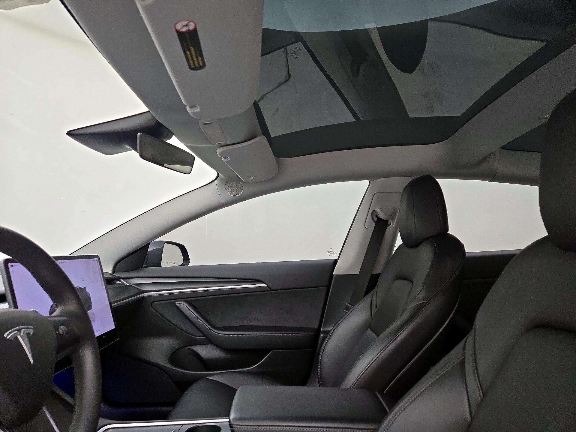 Thumbnail: 2022 Tesla Model 3 - 19