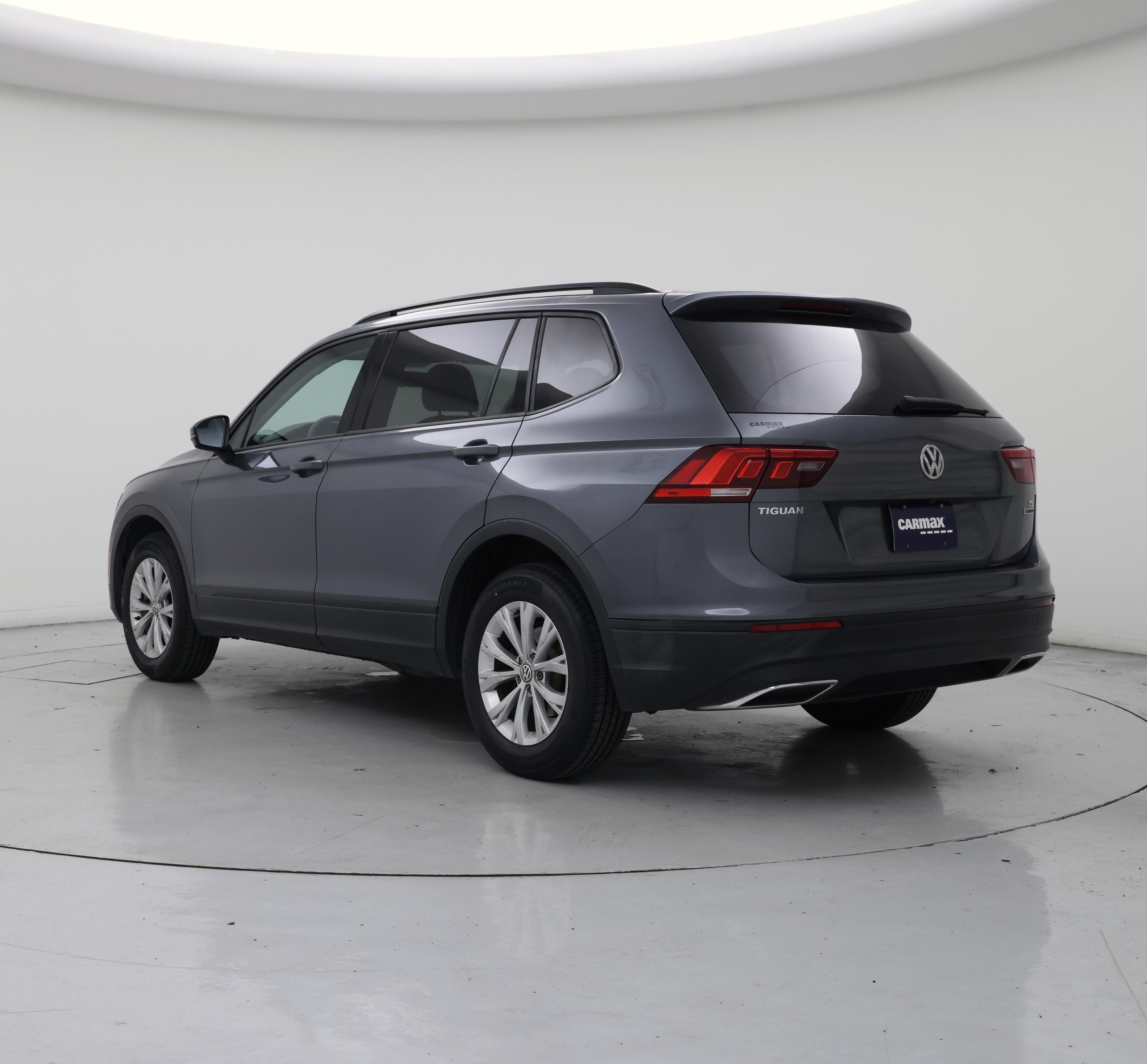 Thumbnail: 2018 Volkswagen Tiguan - 2