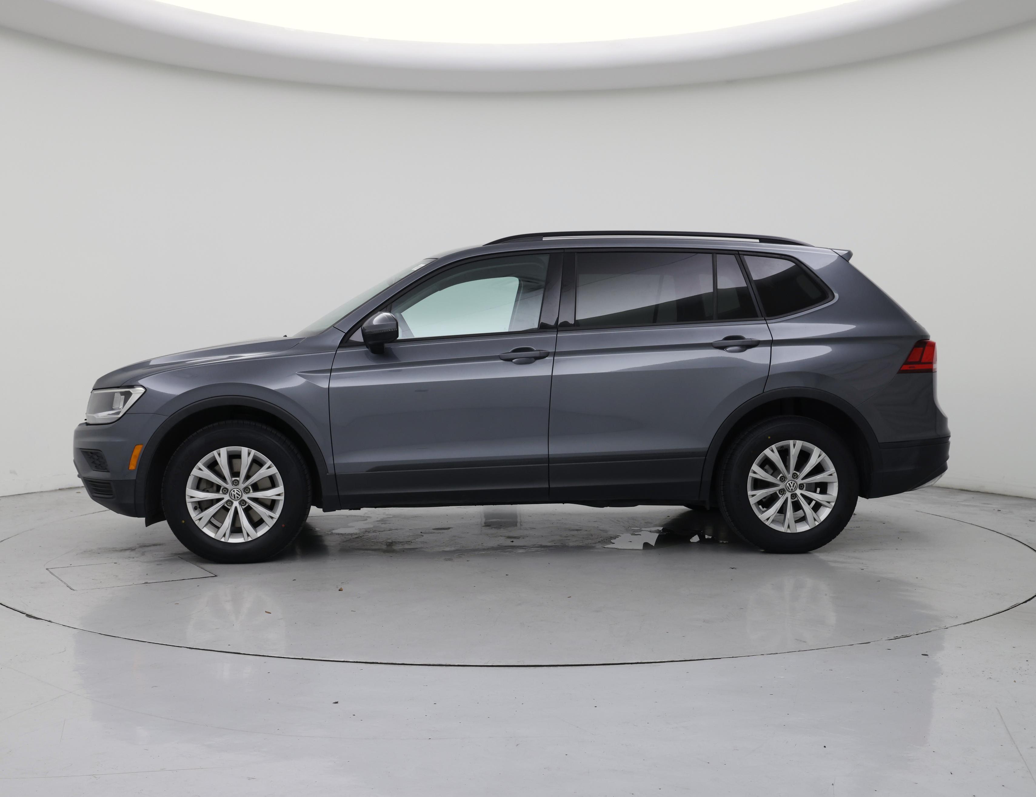 Thumbnail: 2018 Volkswagen Tiguan - 3