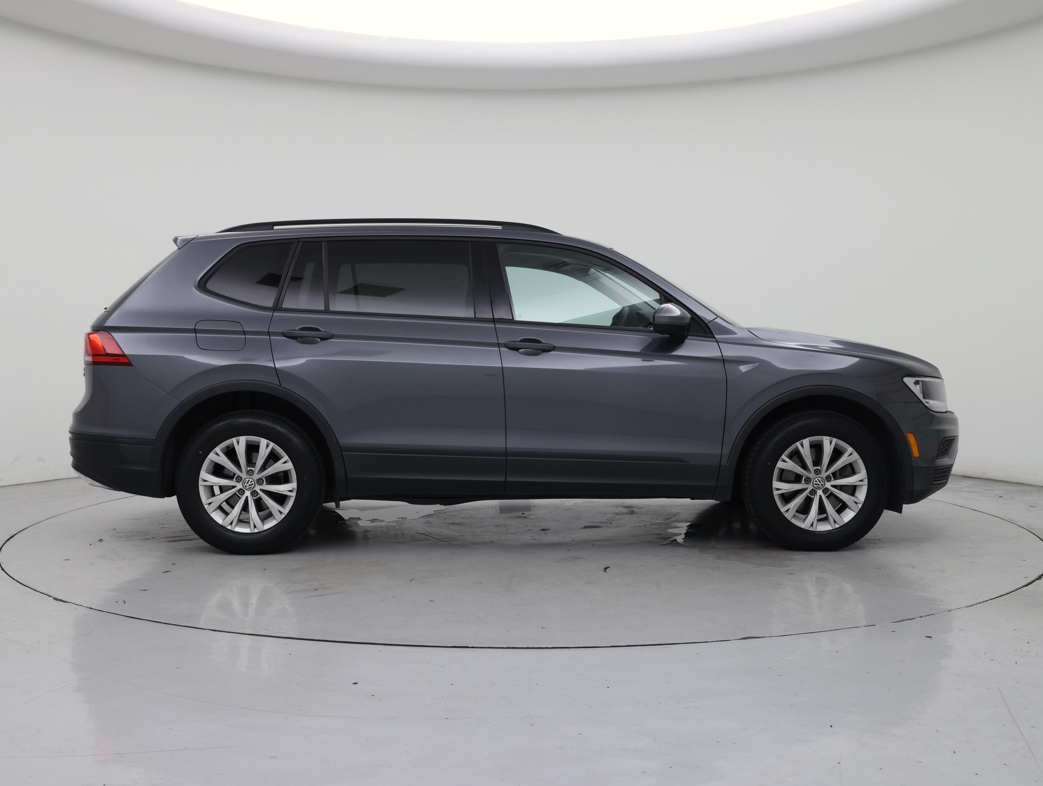 Thumbnail: 2018 Volkswagen Tiguan - 7