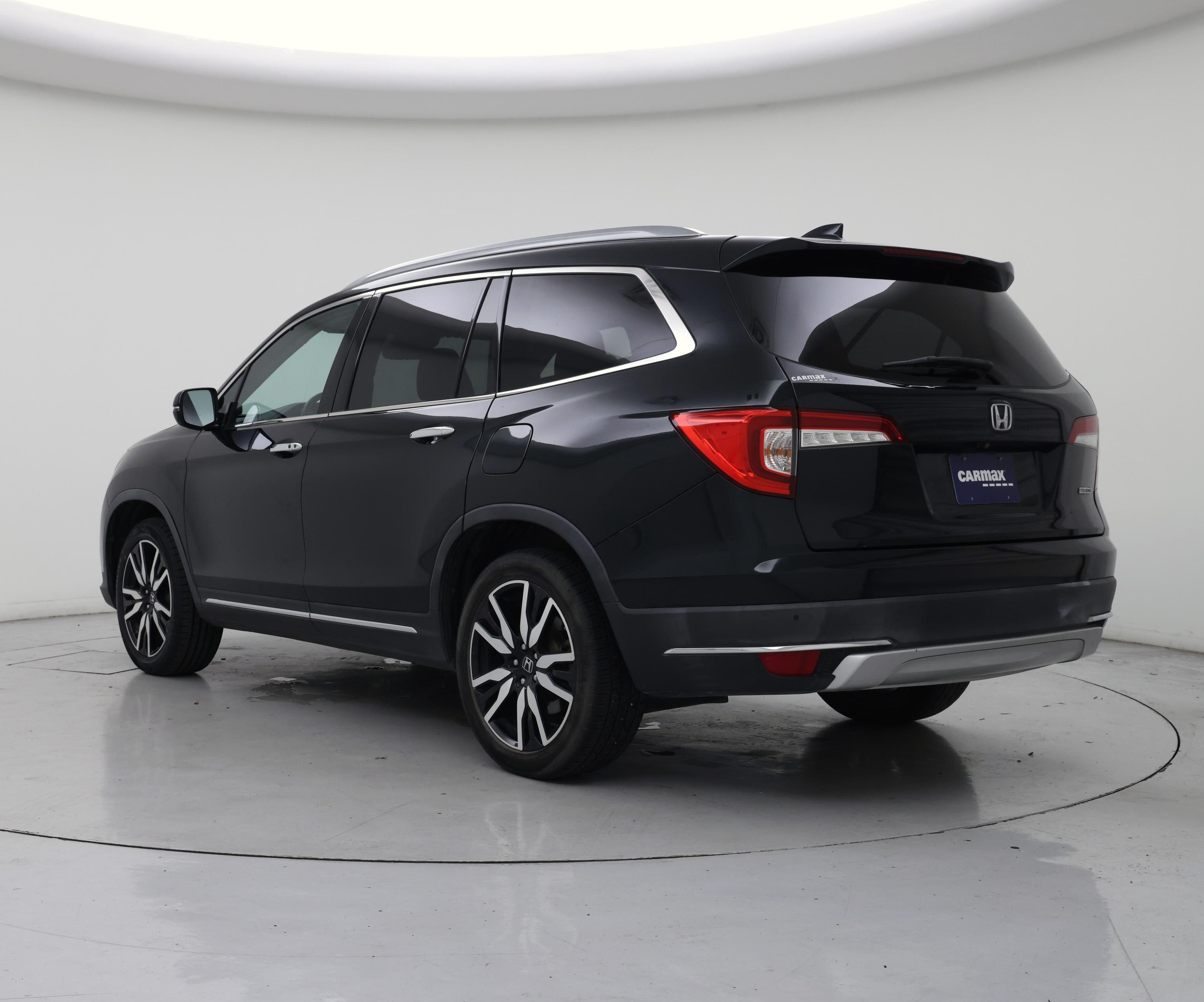 Thumbnail: 2019 Honda Pilot - 2