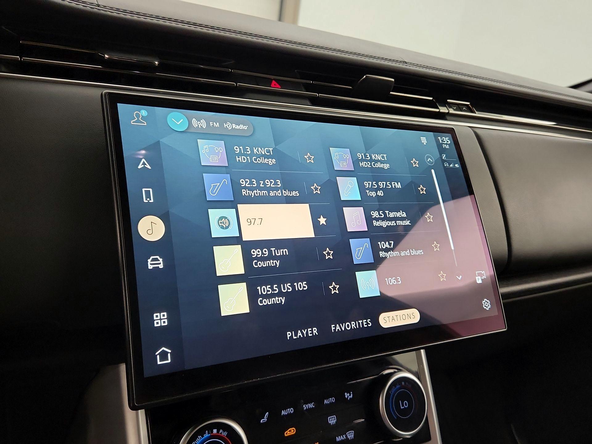 Thumbnail: 2023 Land Rover Range Rover - 16
