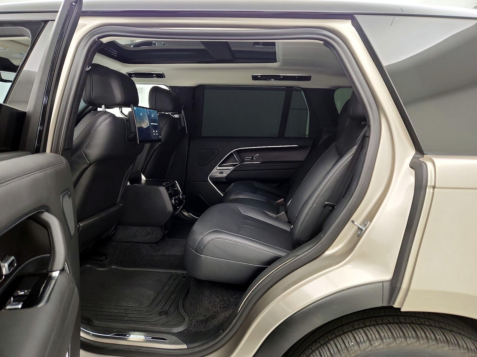 2023 Land Rover Range Rover First Edition - Photo 22