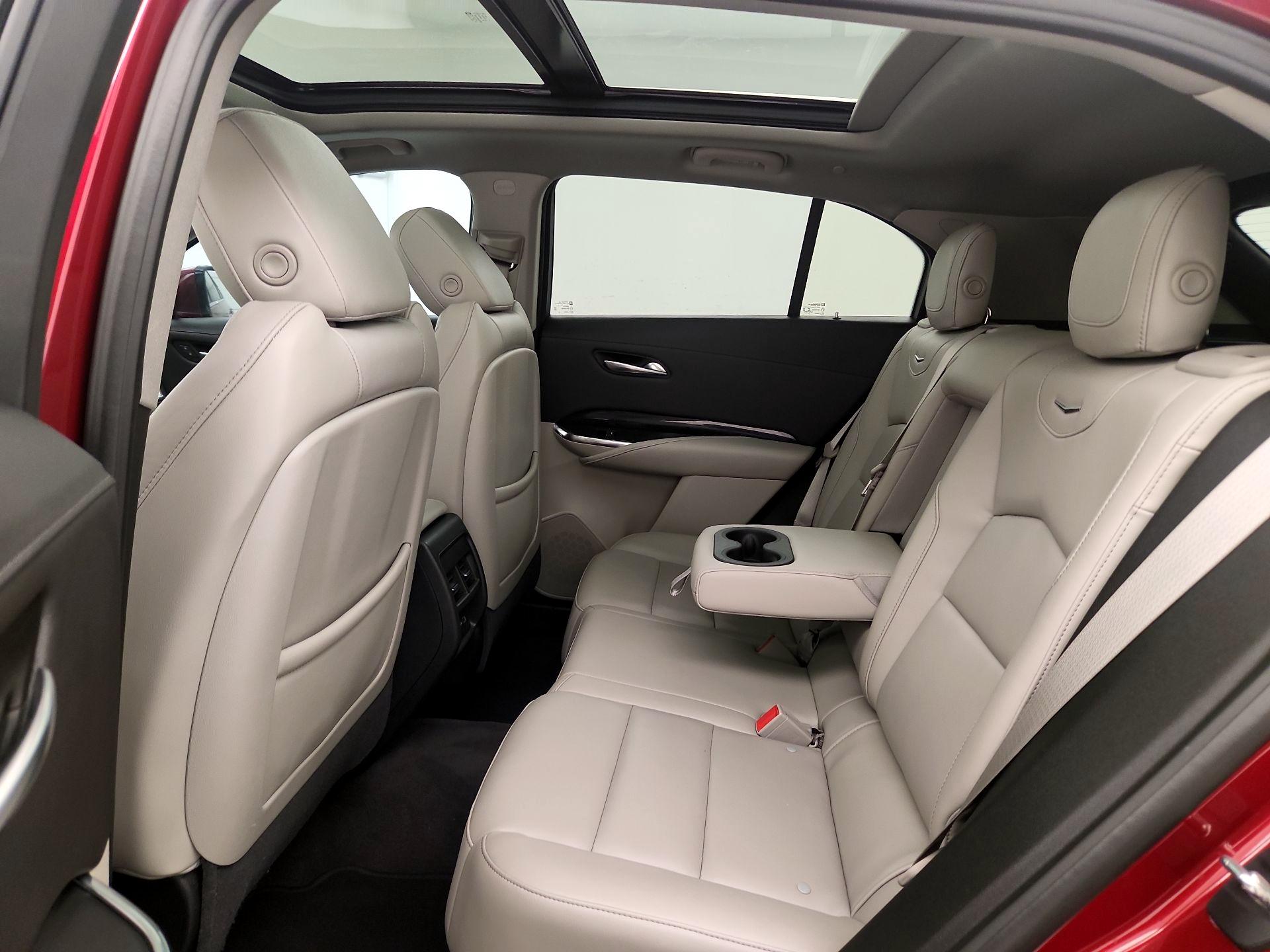 Thumbnail: 2023 Cadillac XT4 - 20